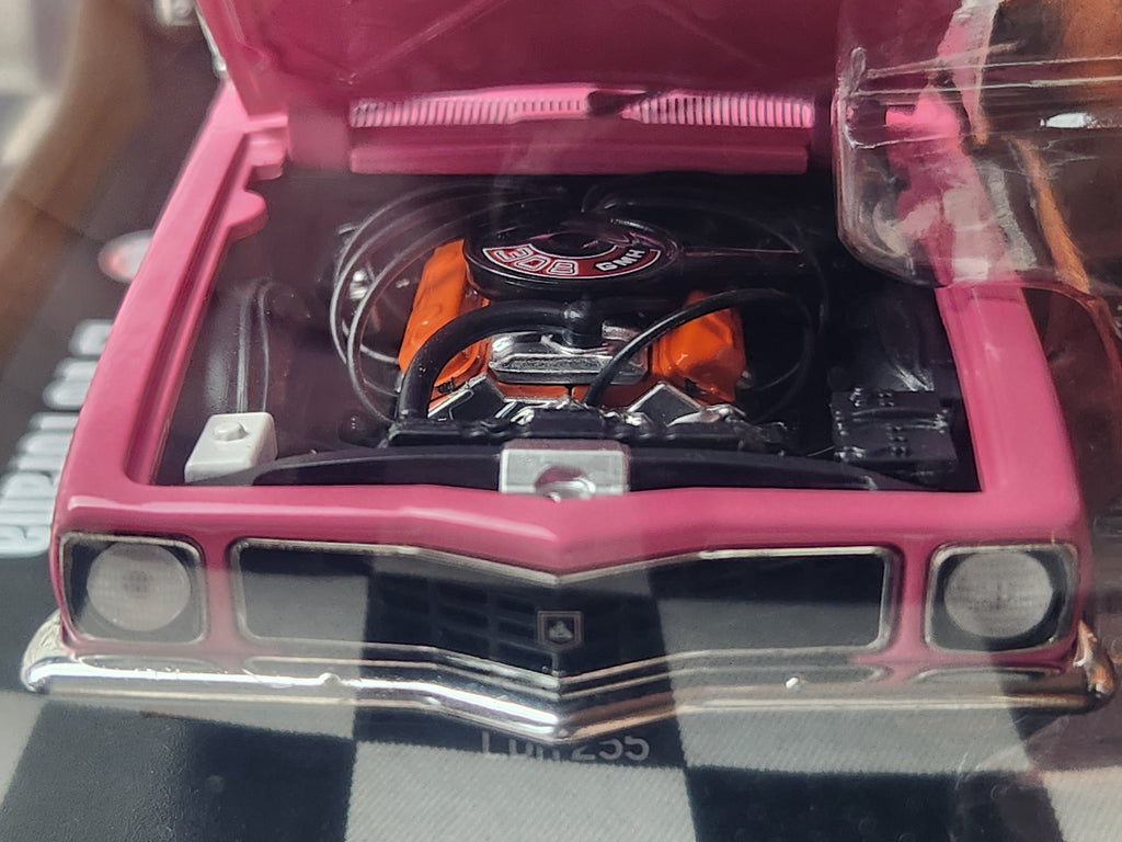 DDA Collectibles 1:24 Holden LJ Torana V8 Strike Me Pink Detailed Series