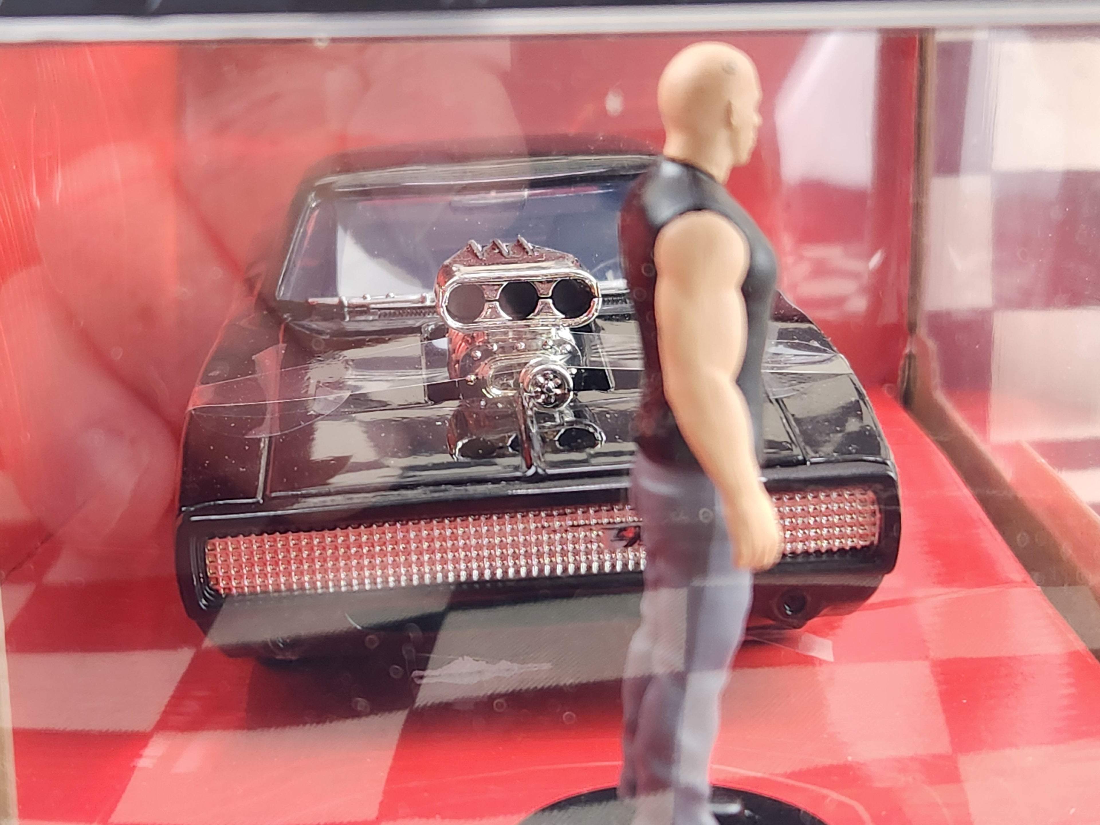 Jada 1/24 Fast & Furious Dom & Dodge Charger R/T