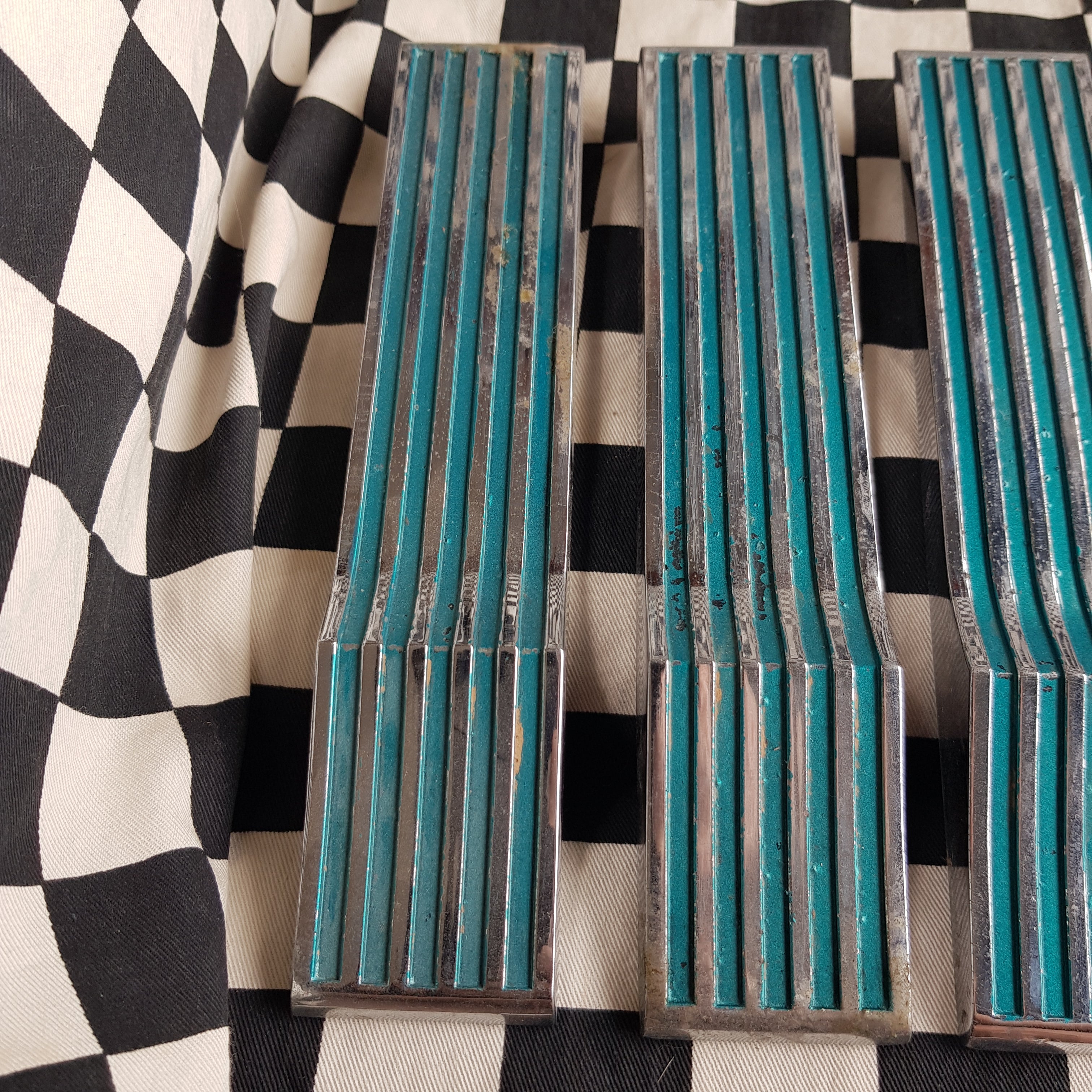 1962 Ford Thunderbird Rear Side Spears/Badges Full Set of 6