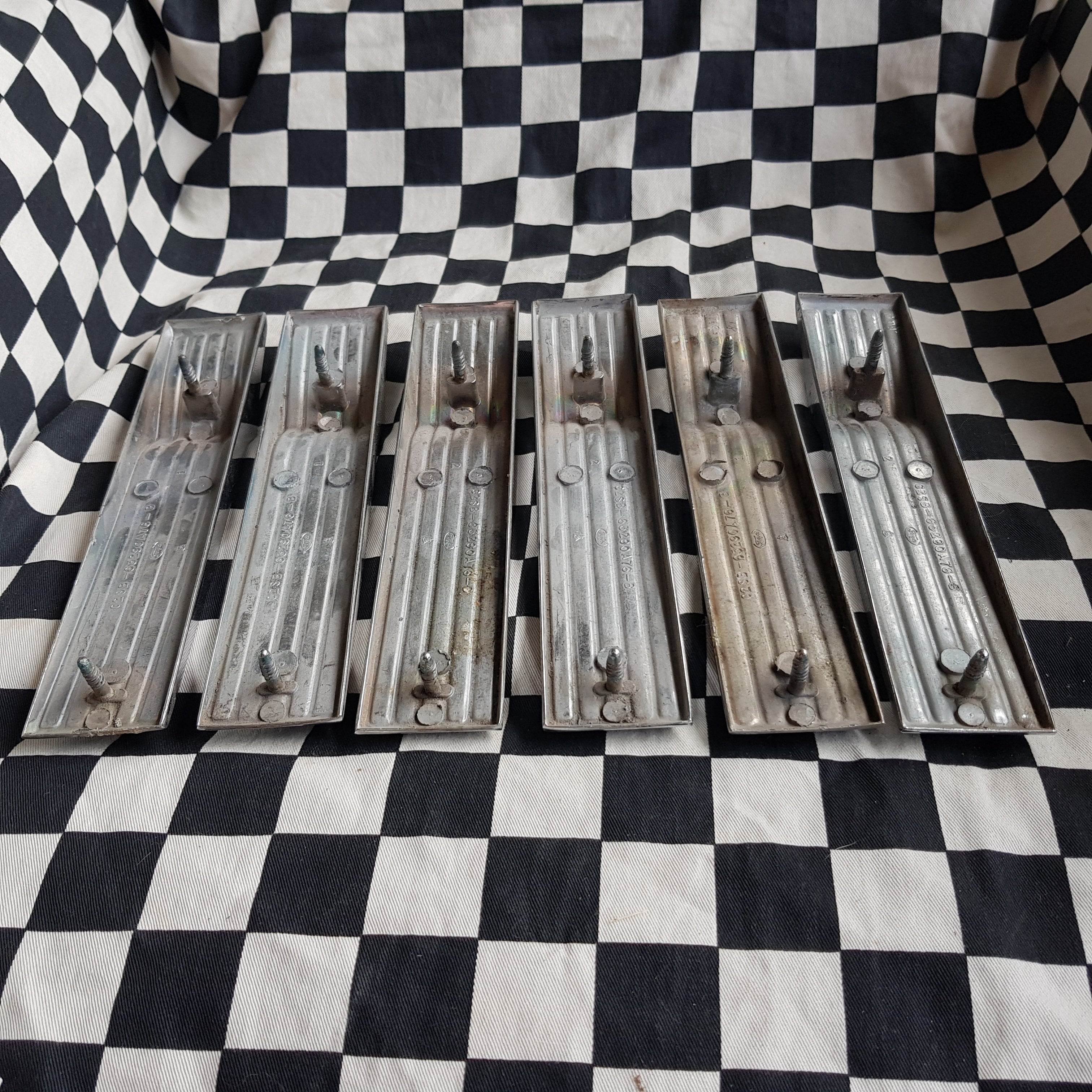 1962 Ford Thunderbird Rear Side Spears/Badges Full Set of 6