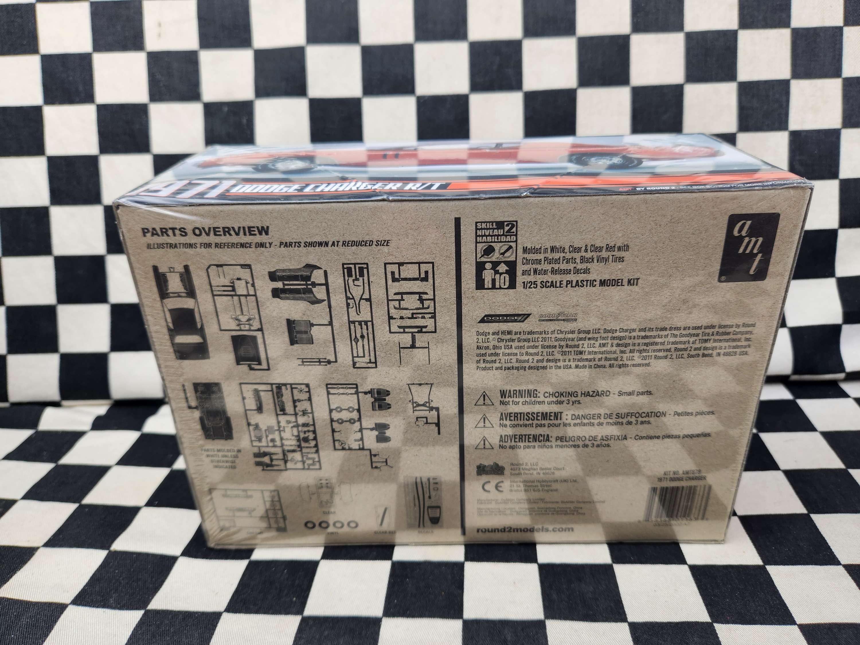 AMT 1:25 1971 Dodge Charger R/T Model Kit Sealed New