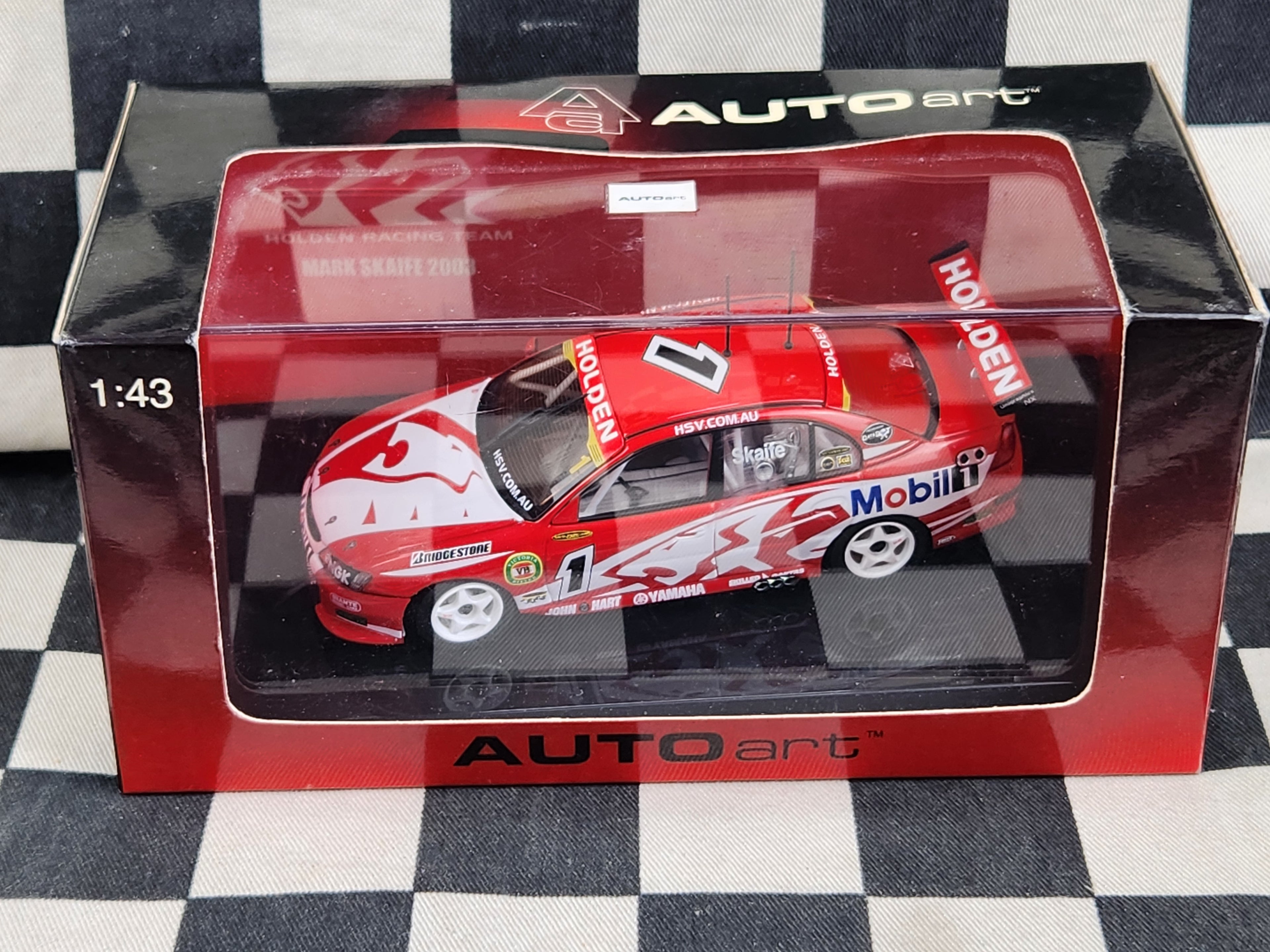 AutoArt 1:43 Holden Commodore VY HRT Race Car 2003 Mark Skaife