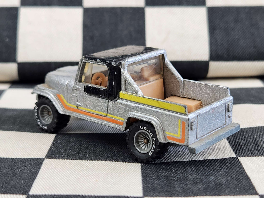 Vintage Loose Hot Wheels Jeep Scrambler Grey Hub Real Riders