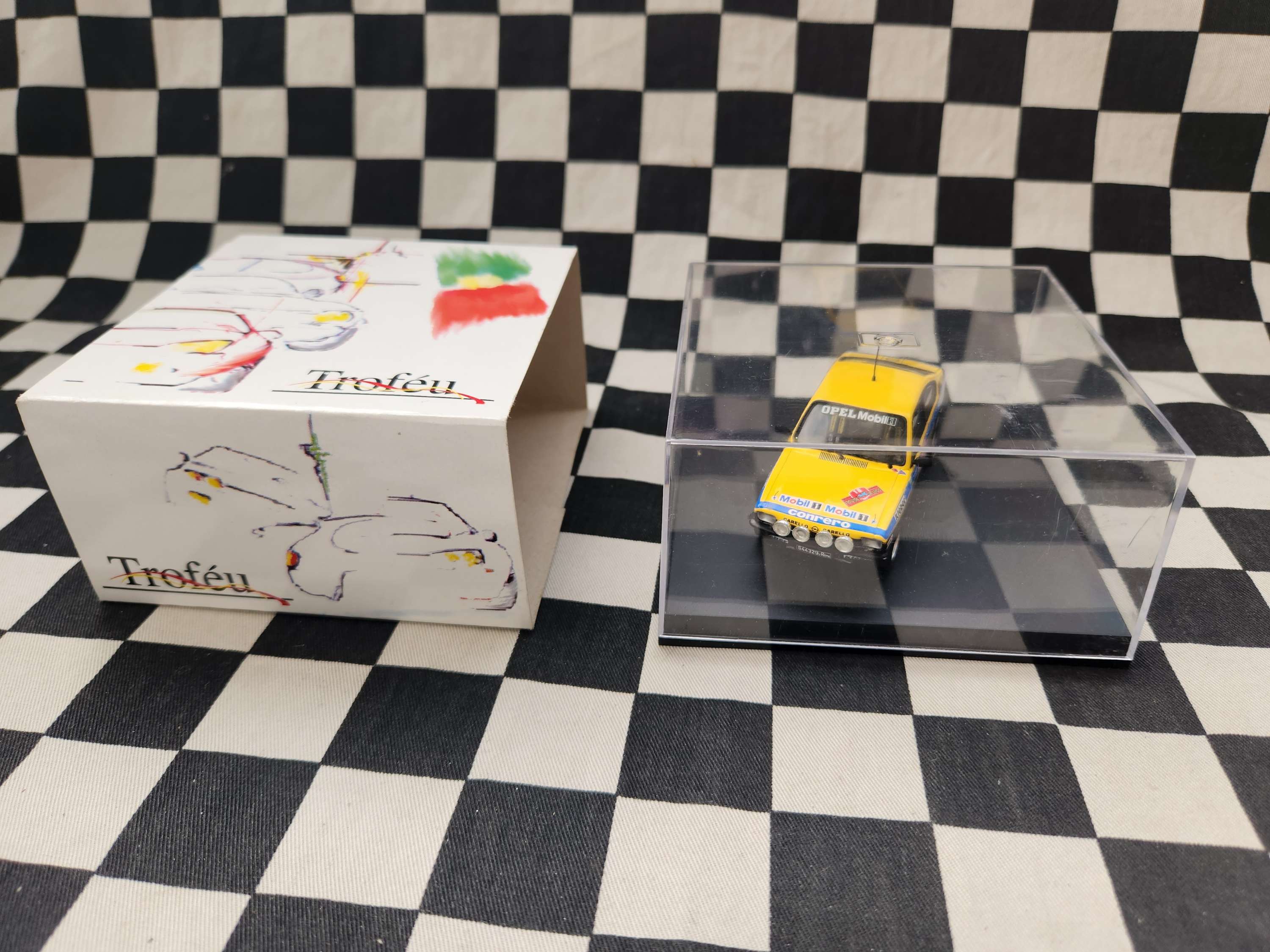 (Holden Gemini) Trofeu  1/43 Opel Kadett GT/E Elba Rally 77 Lucky /Braito