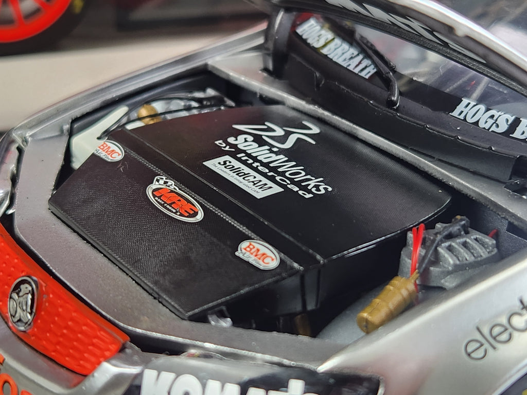 Classic Carlectables 1:18 Holden VE II Commodore 2012 Lowndes End of an Era