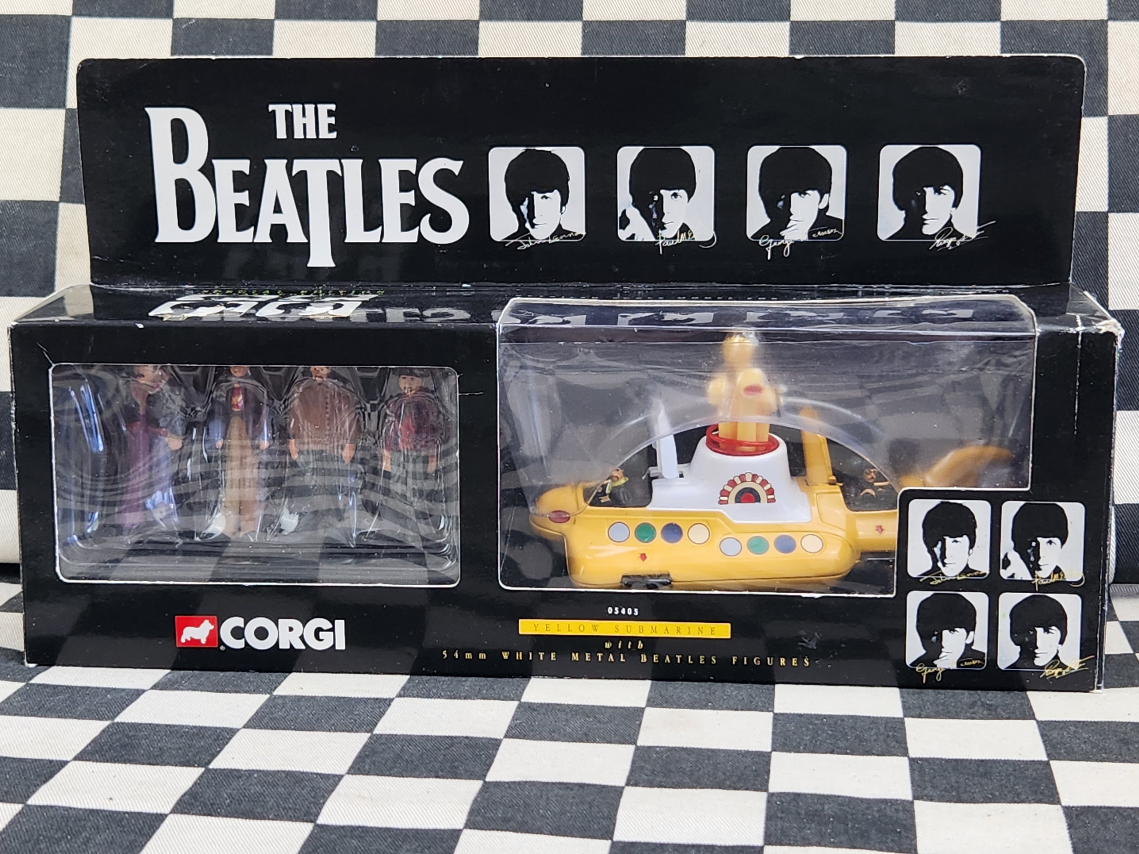 Corgi The Beatles Yellow Submarine Special Edition with Figures