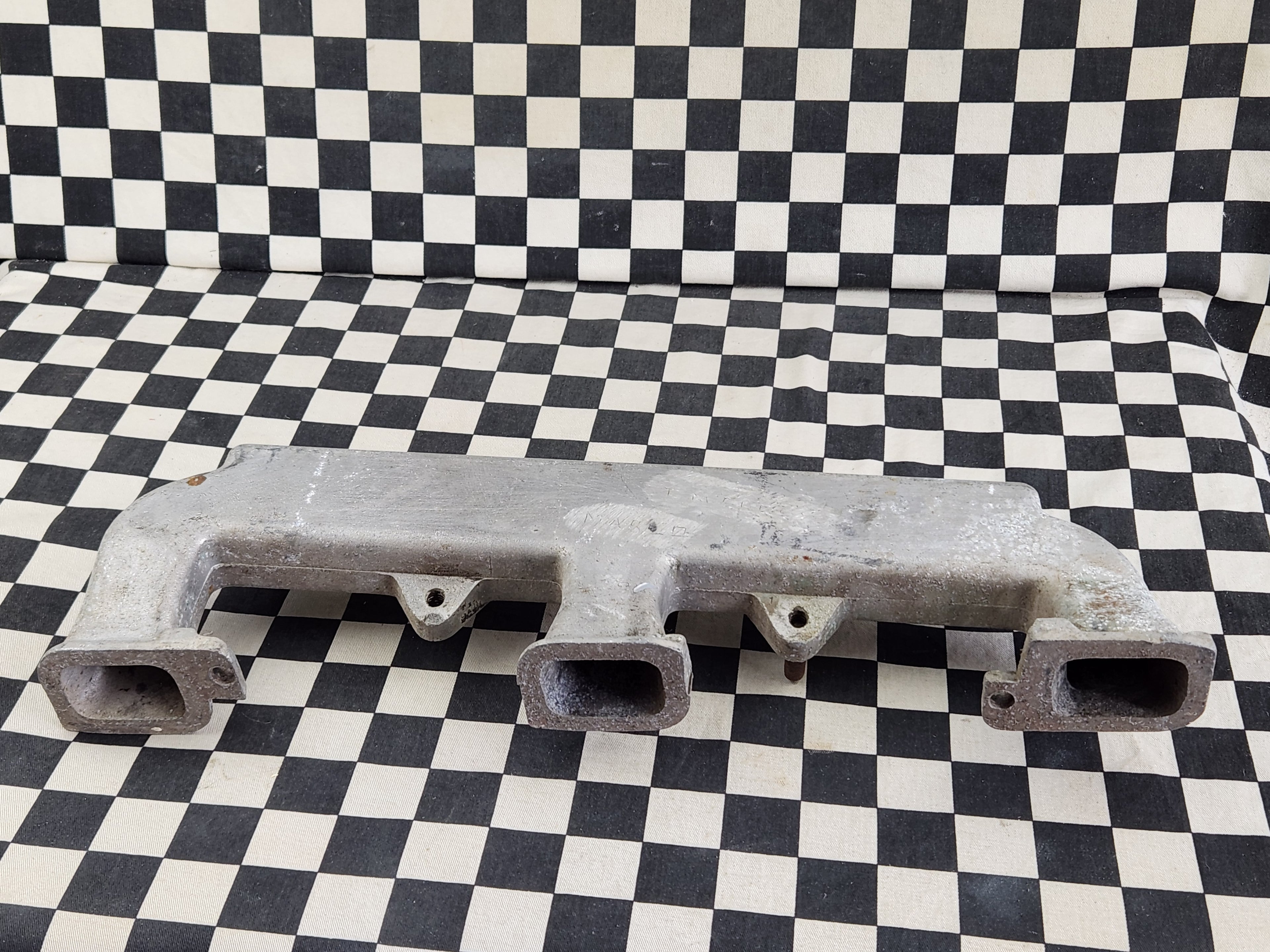 Genuine HD HR Holden X2 Twin Carby Manifold