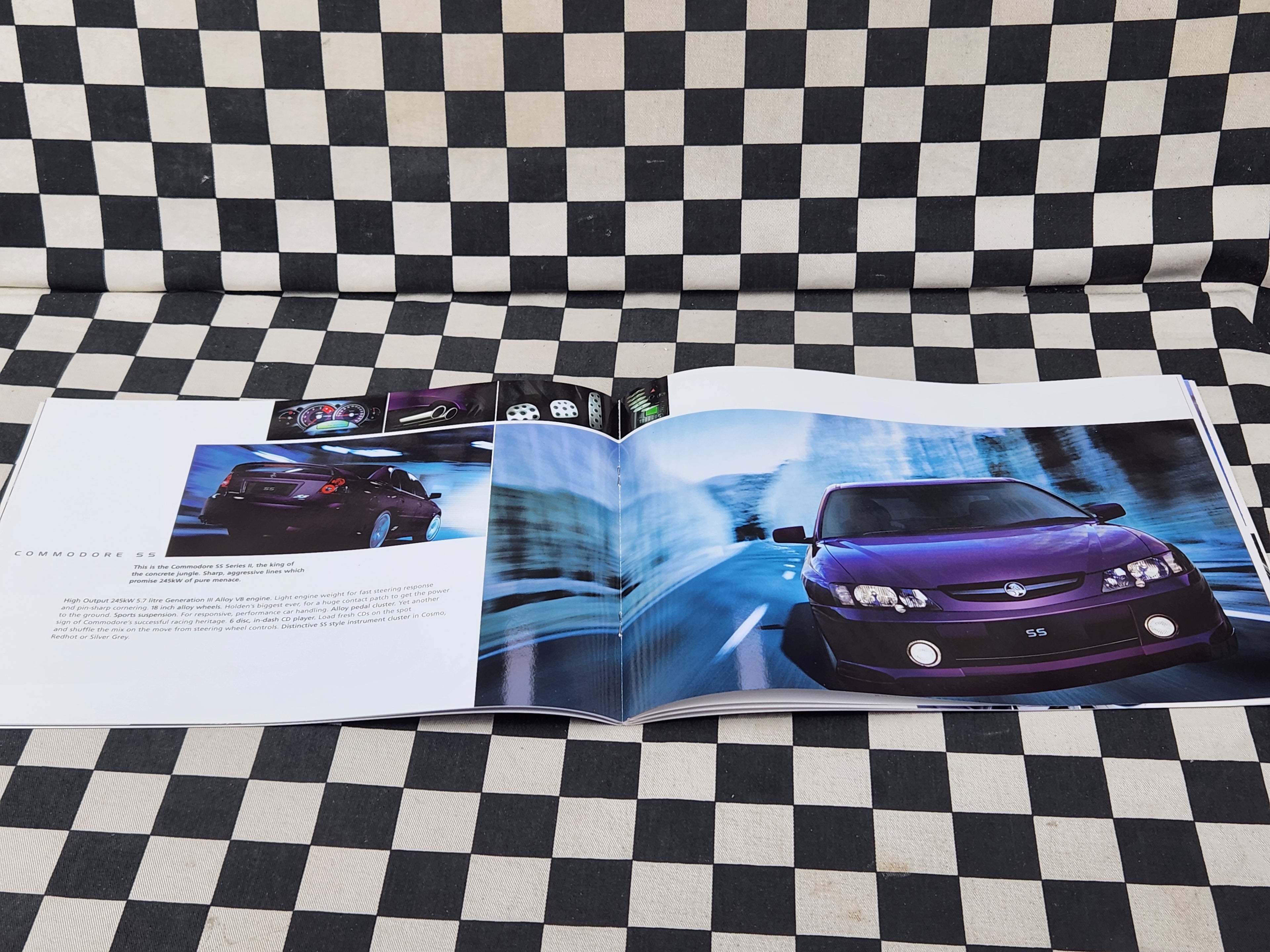 VY Series II Holden Commodore Executive Acclaim SV6 SV8 SS Sales Brochure