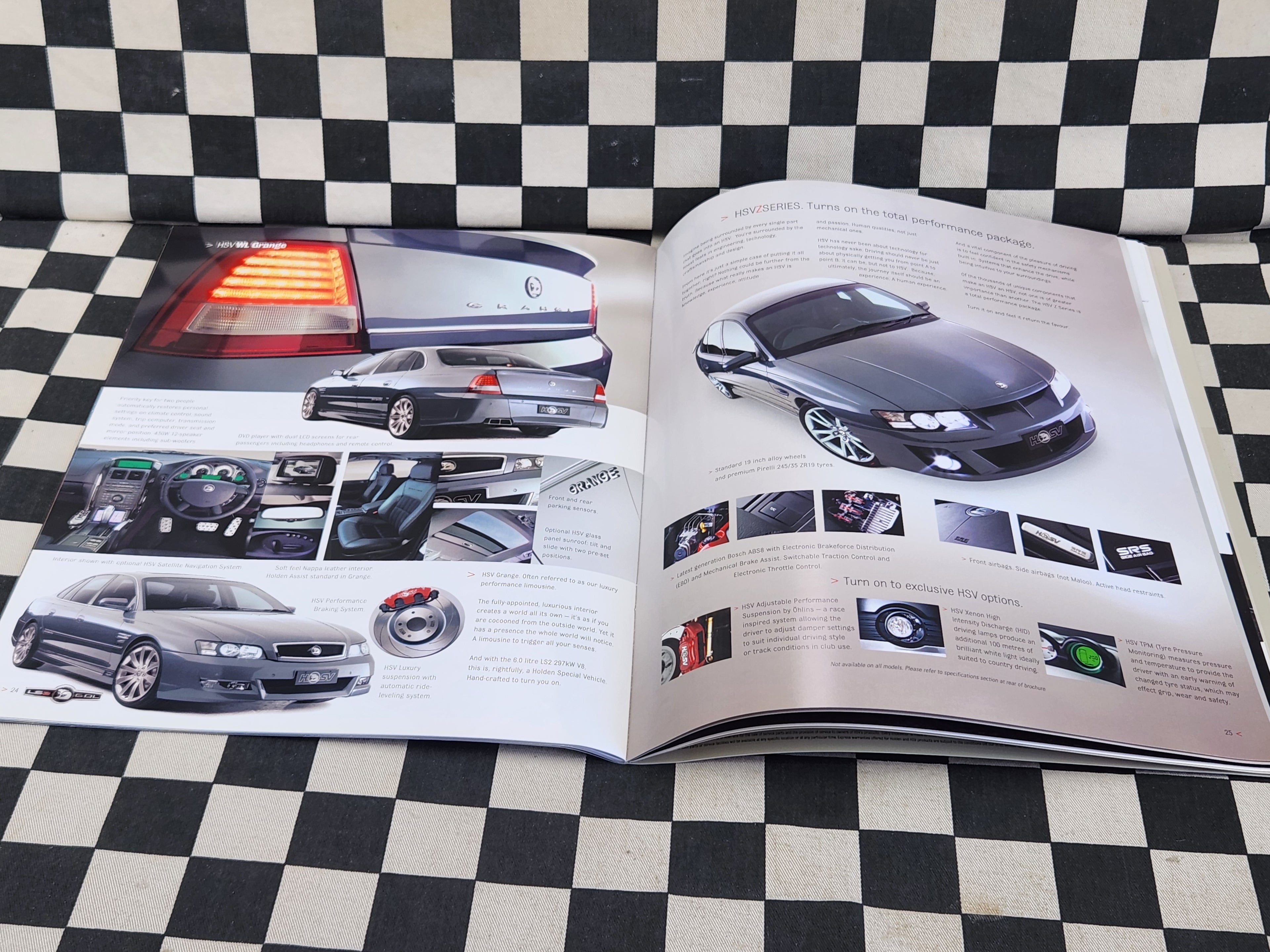 HSV Holden Commodore VE 2005 FULL RANGE 36 Page Sales Brochure
