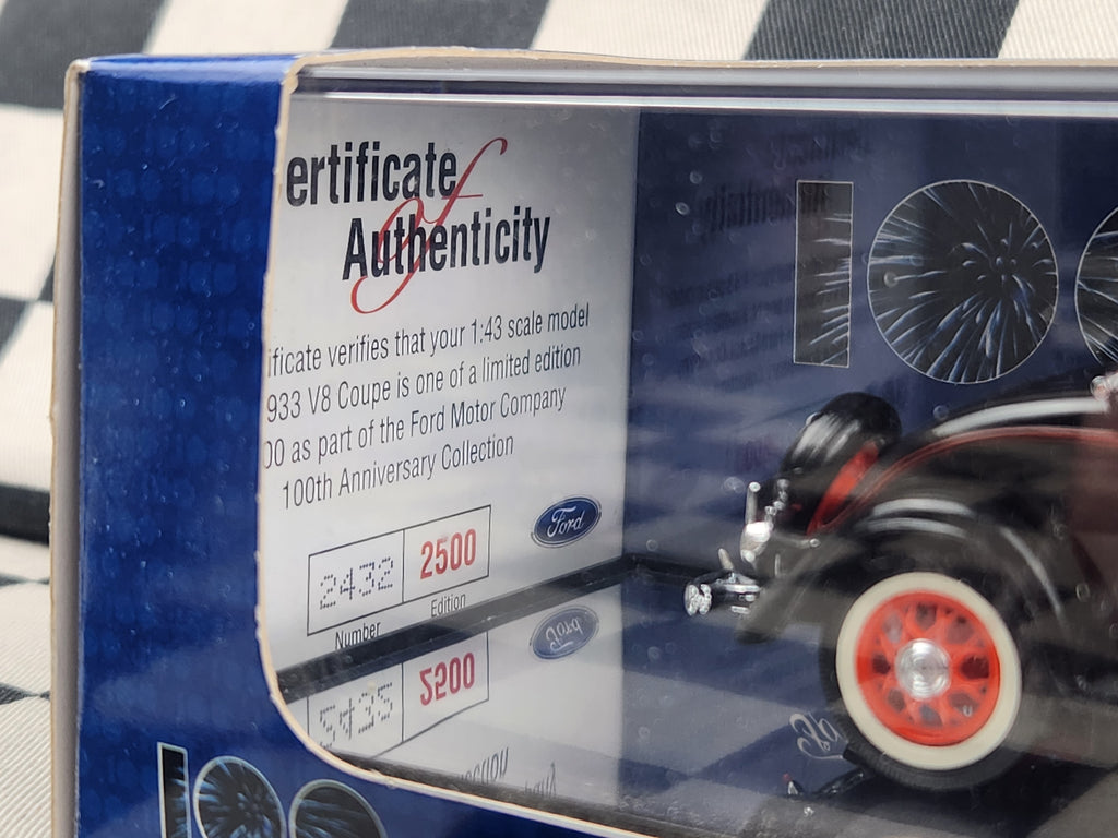 Classic Carlectables 1/43 Ford 1933 V8 Coupe 100th Anniversary