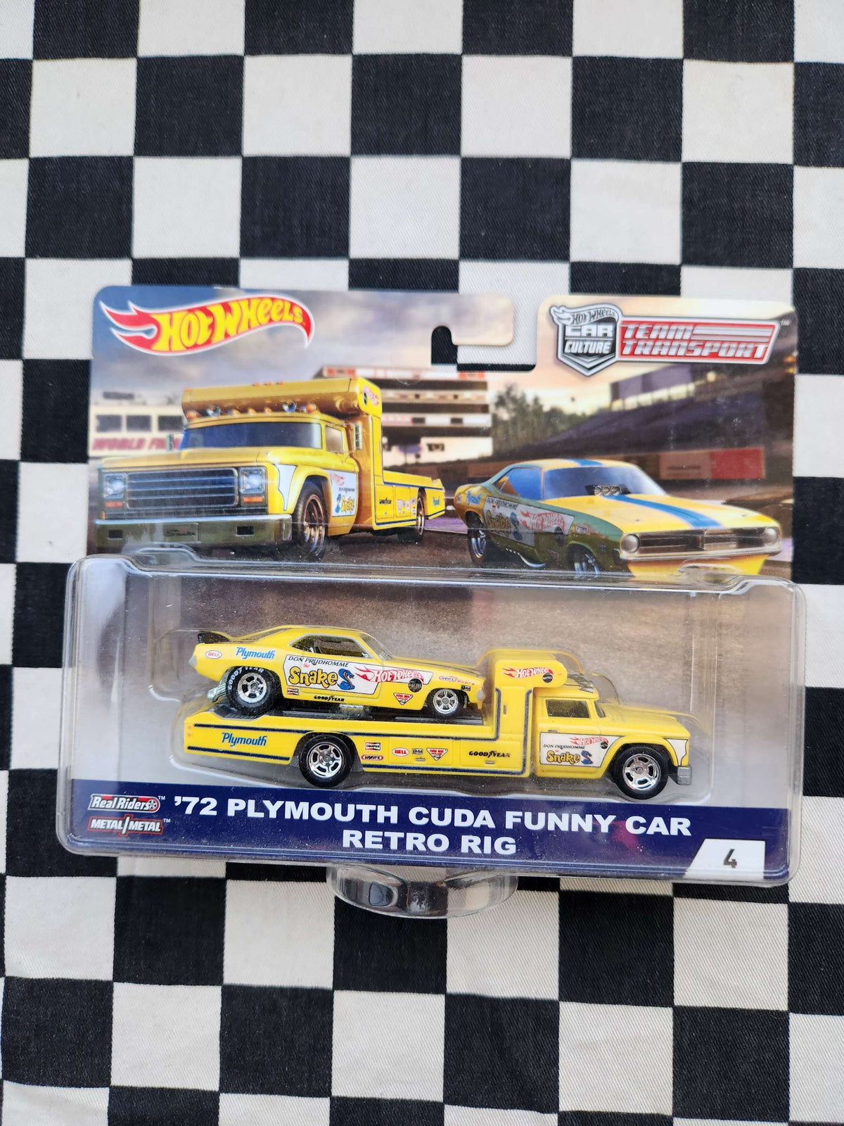 Hot Wheels Premium Team Transport #4 Snake 72 Plymouth Cuda Funny Car /Retro Rig