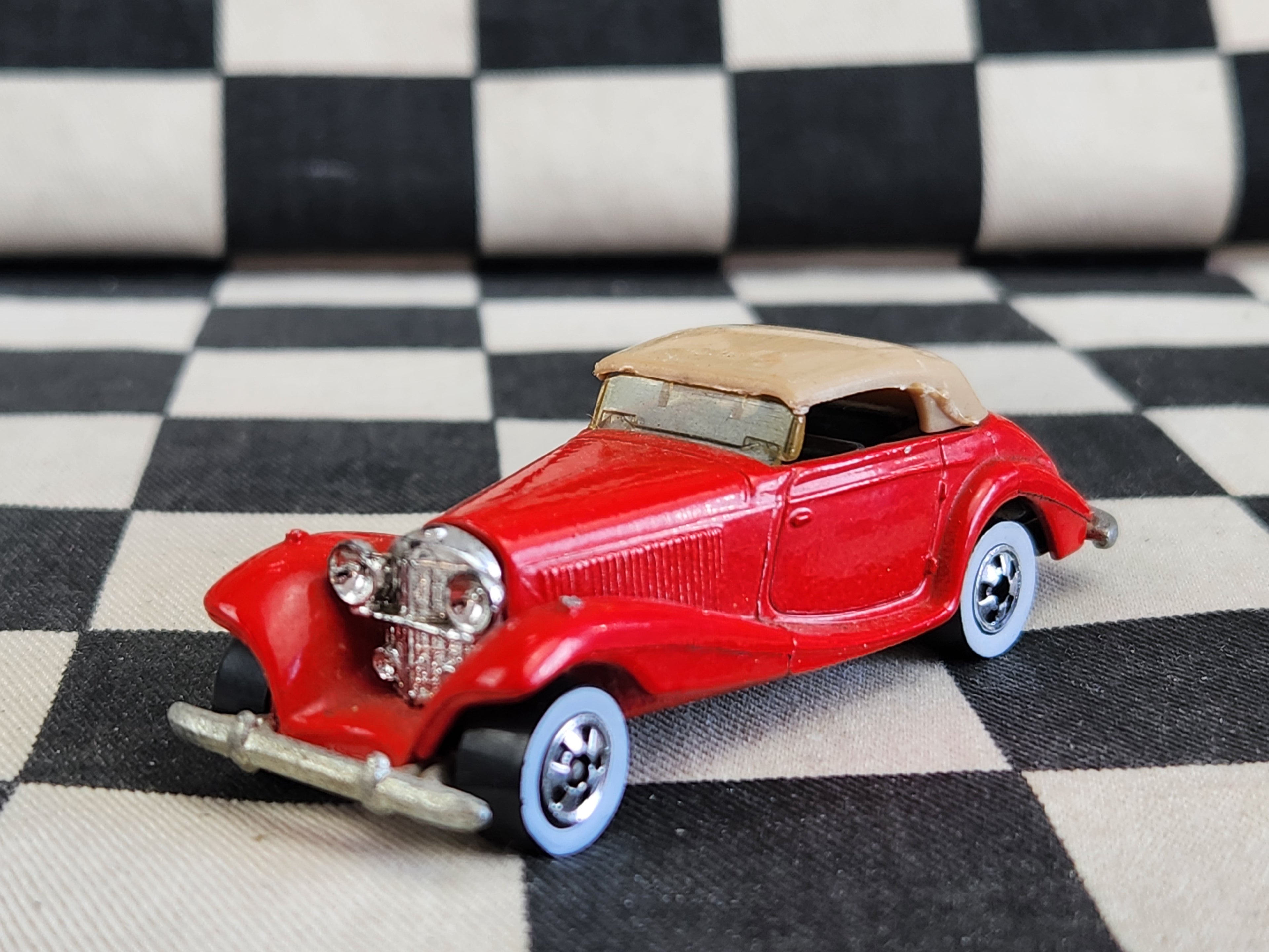 Vintage Loose Hot Wheels Mercedes 540k Whitewalls Red