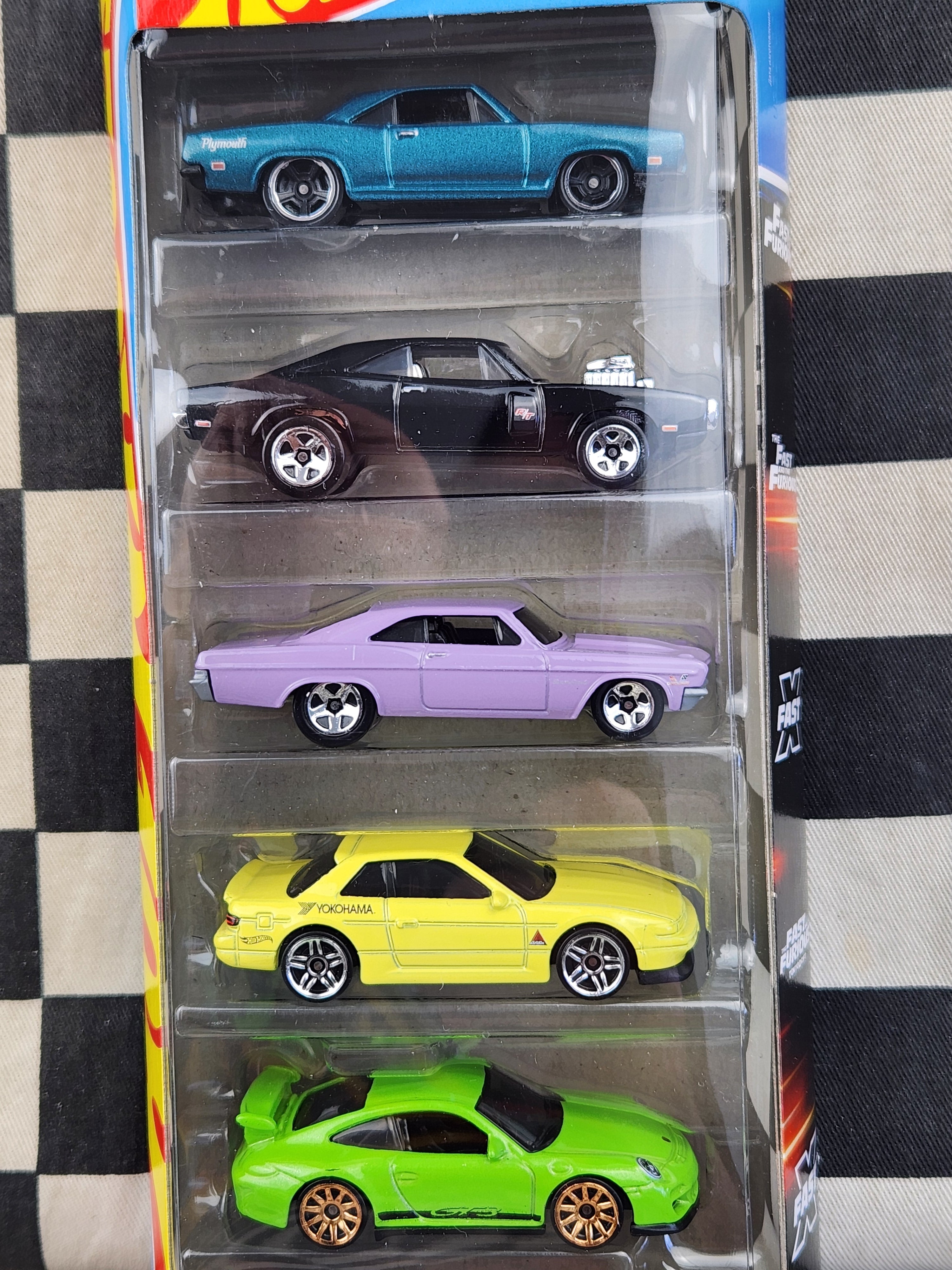Hot Wheels Fast & Furious 5 Pack Dodge Charger Impala Porsche Barracuda  Silvia
