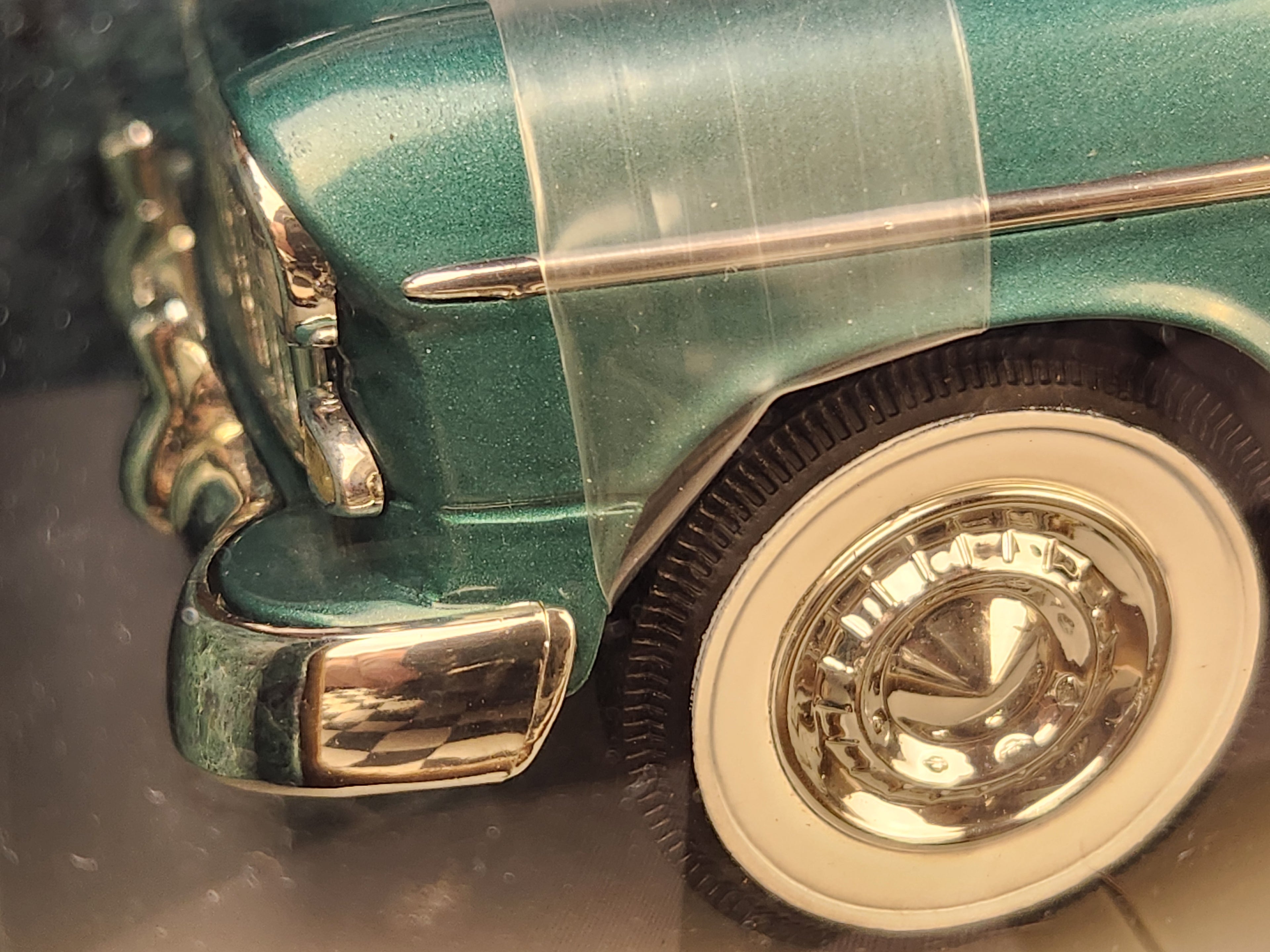 ERTL American Muscle 1:18 1955 Chevrolet Bel Air Green/White