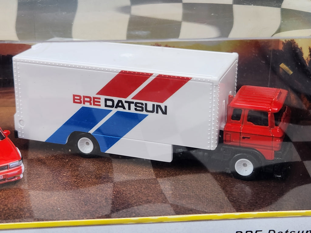 Hot Wheels Premium Diorama BRE Datsun 510 Wagon 620 Ute Nissan Sentra