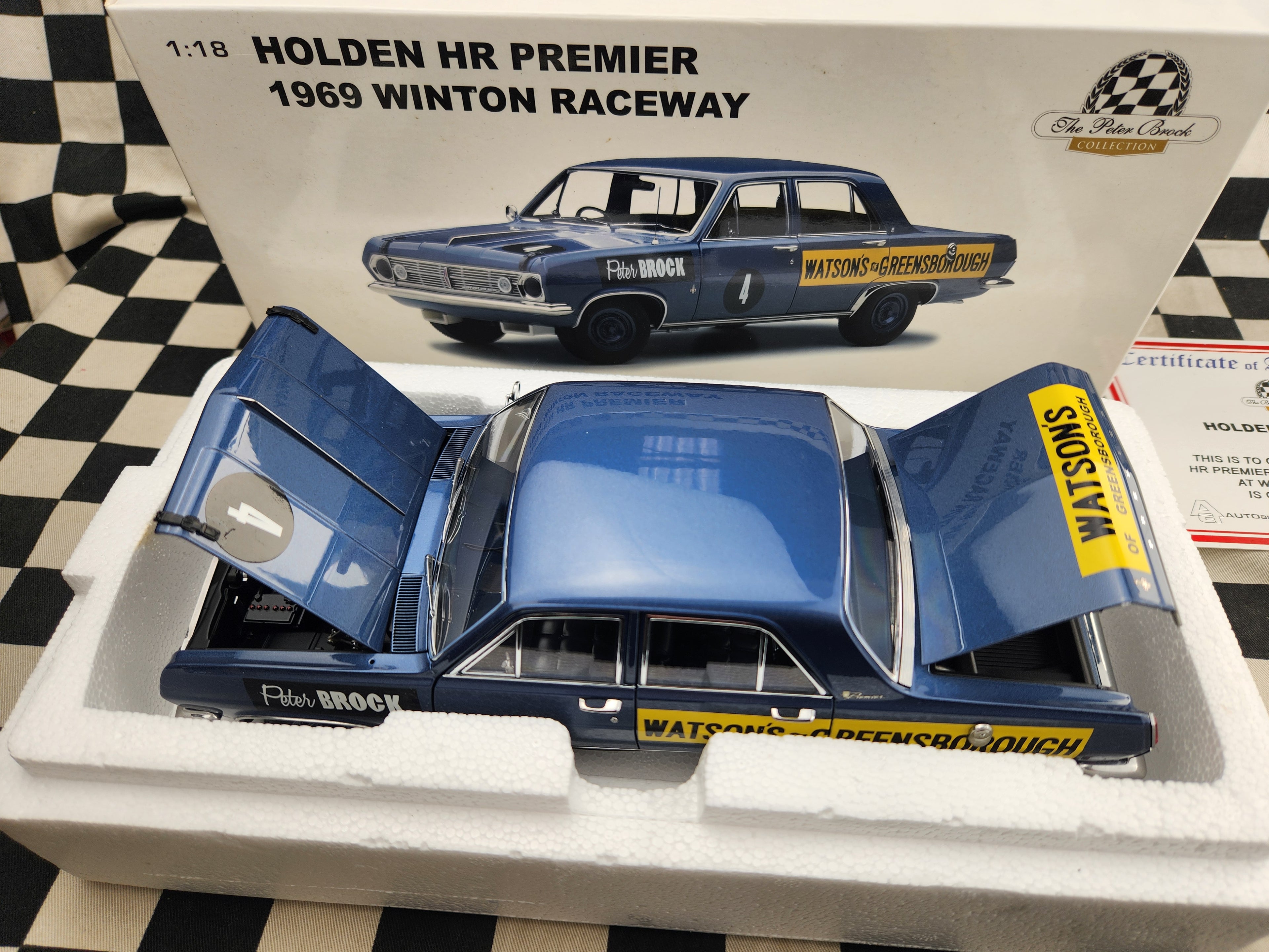 Autoart 1/18 Holden HR Premier Peter Brock 1969 Winton Raceway