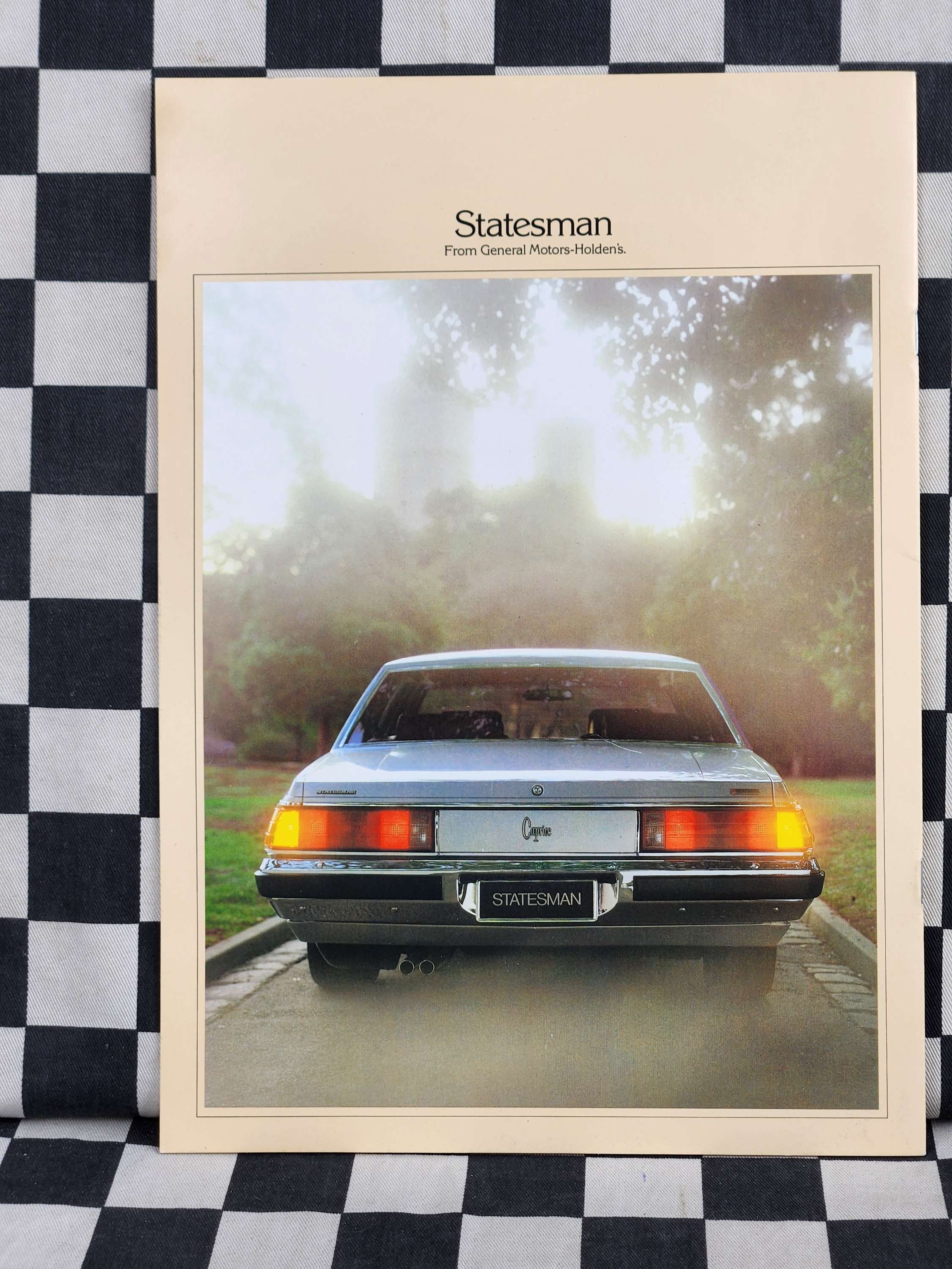 Genuine Holden WB Statesman DeVille & Caprice Sales Brochure