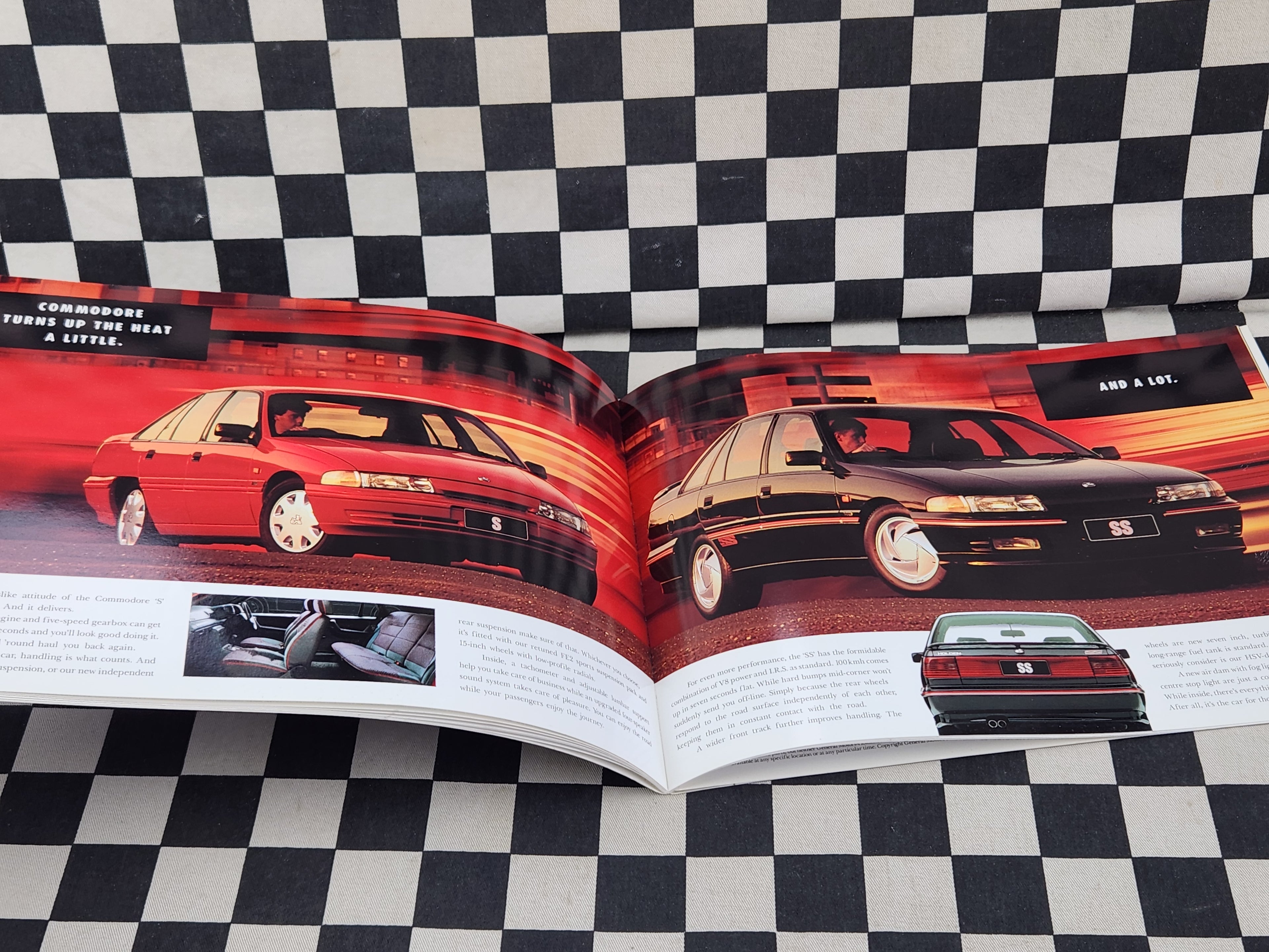 VP Holden Commodore V6 V8 Executive Berlina SS Sales Brochure