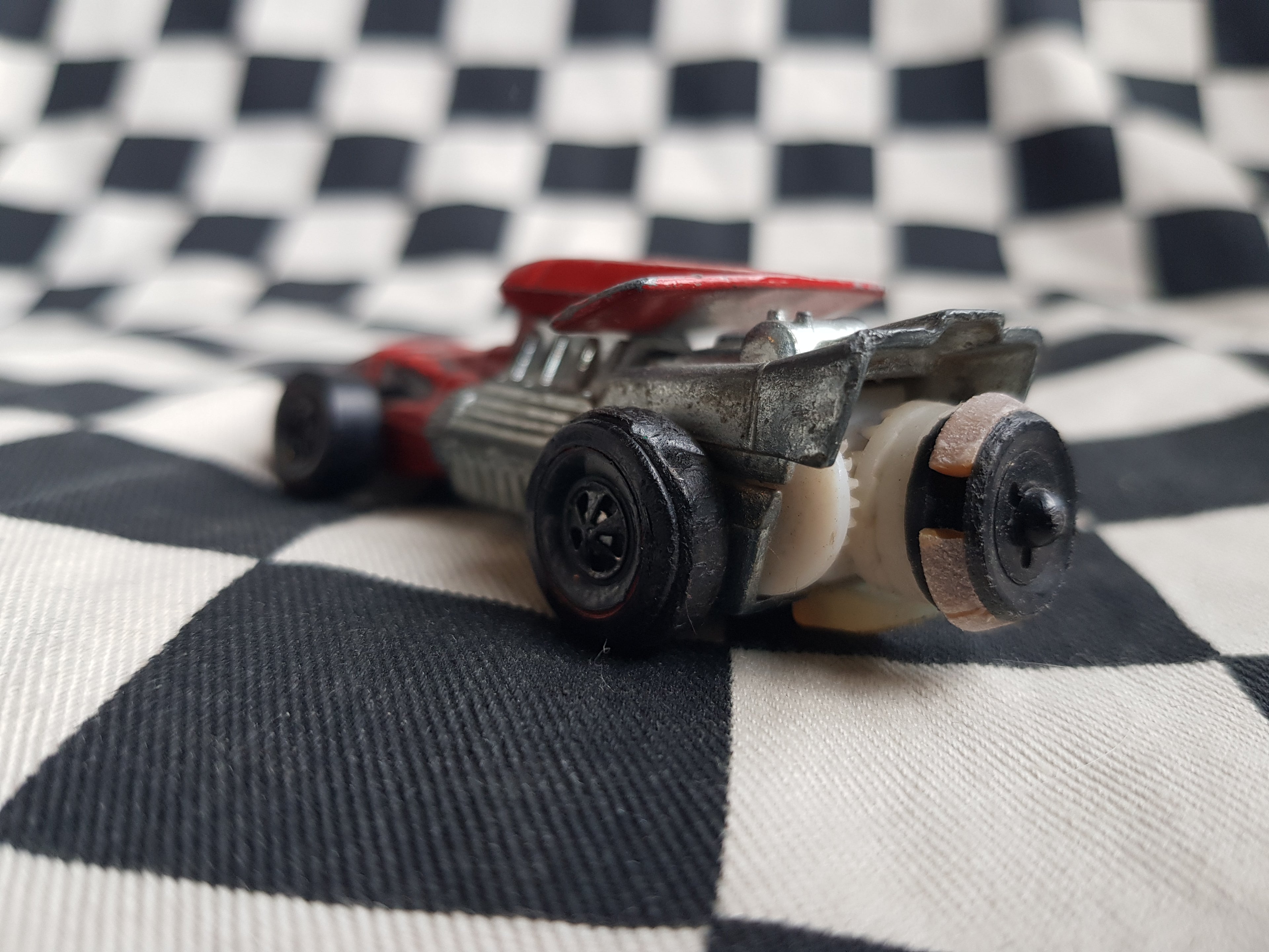 Vintage Loose Hot Wheels Redline Revvers Buzzin Bomb Red Enamel HK