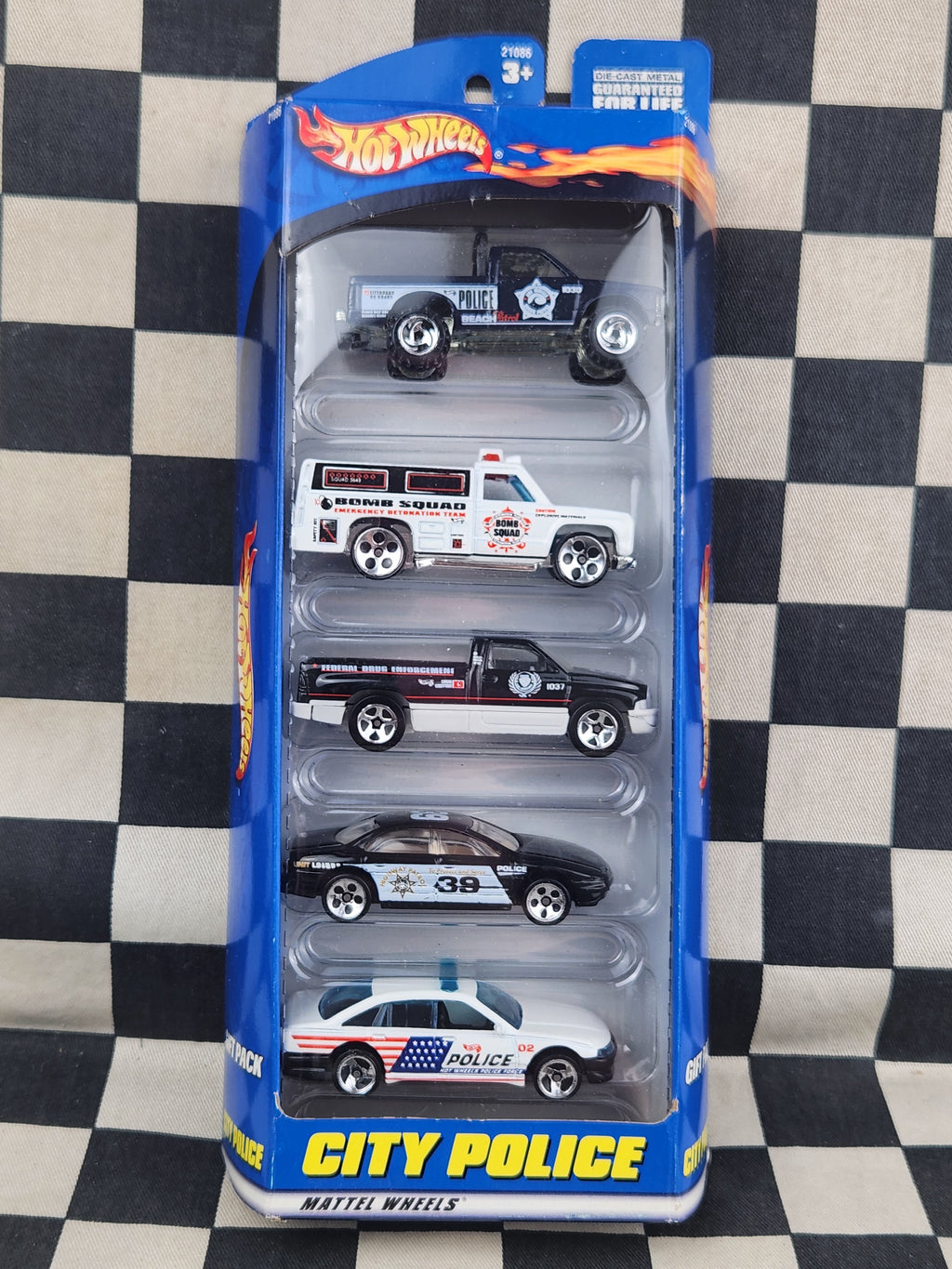 Hot Wheels 2001 City Police 5 Pack Exclusive Cars Holden VN VP Commodore