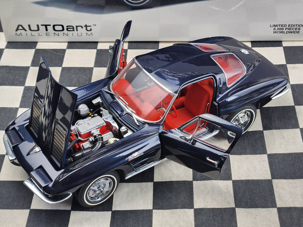 Autoart Millennium 1963 Corvette Stingray Dark Blue