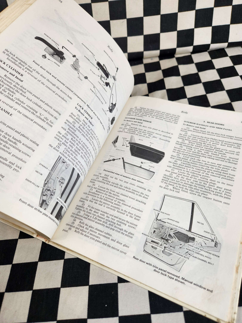Fairlane ZJ LTD FC V8 & 6cyl Workshop Manual