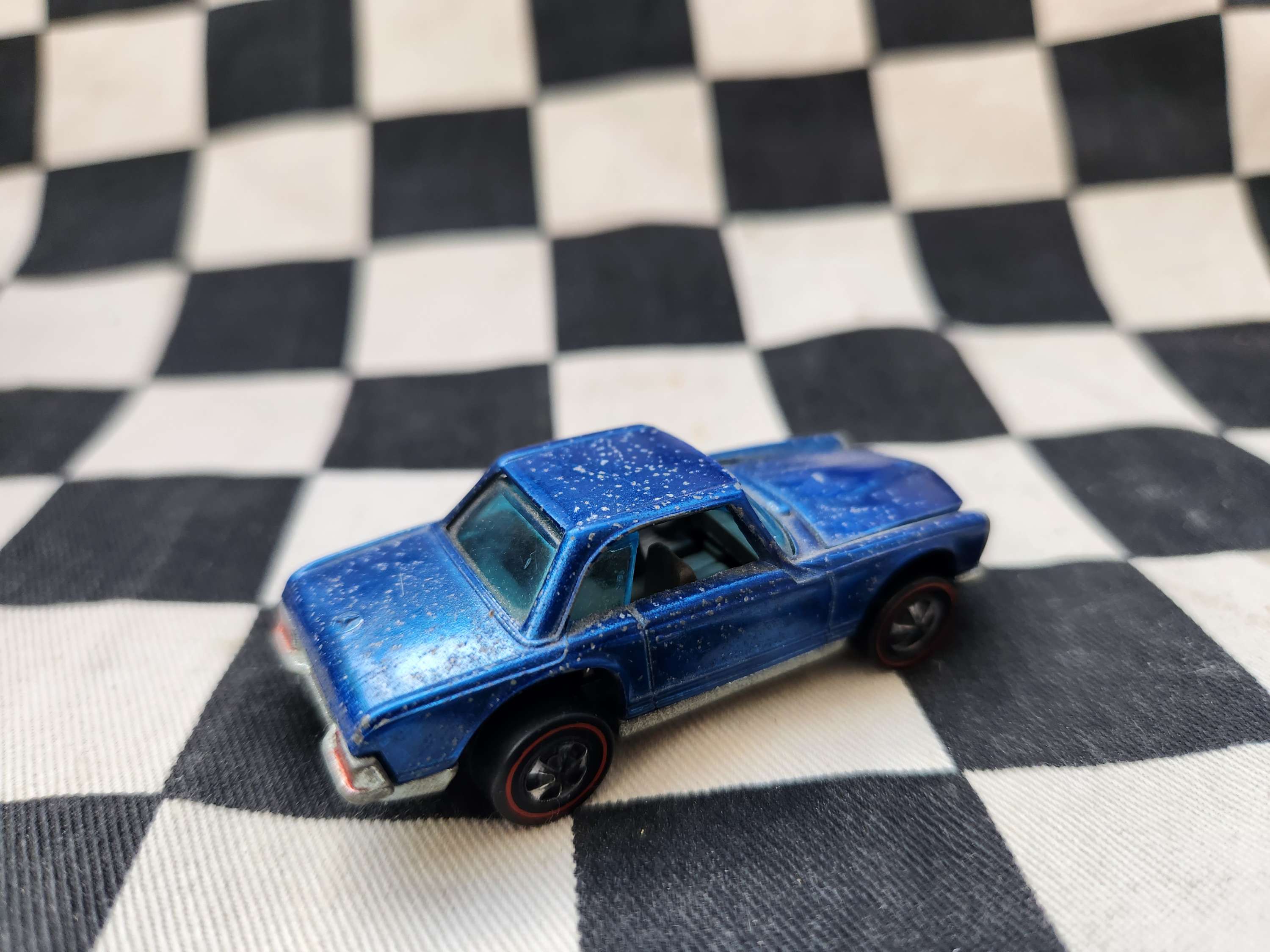 Vintage Loose Hot Wheels Redline Mercedes Benz 280 SL Blue Dark Interior