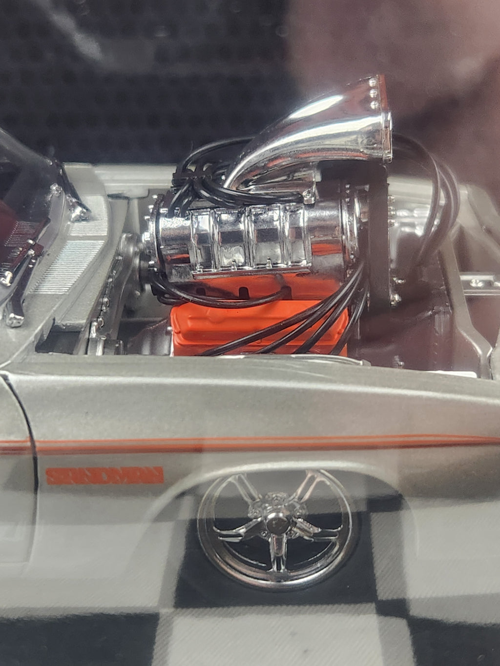DDA Collectibles 1:24 Holden HZ Custom Panel Van Blown Silver Detailed ...