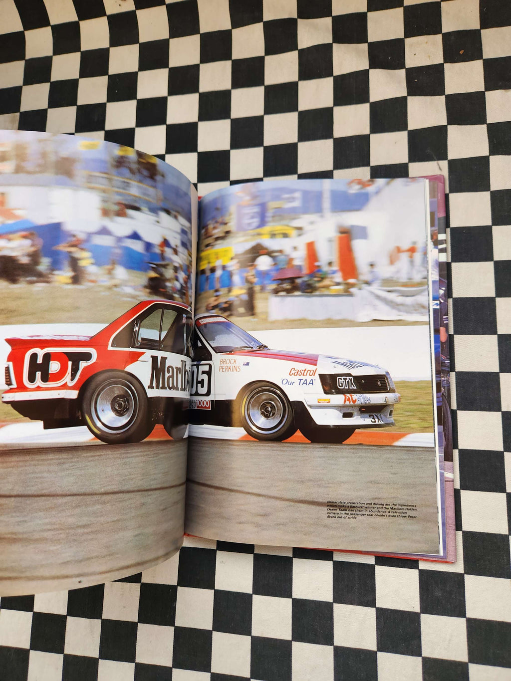 Bathurst James Hardie 1000 1982/83 Book