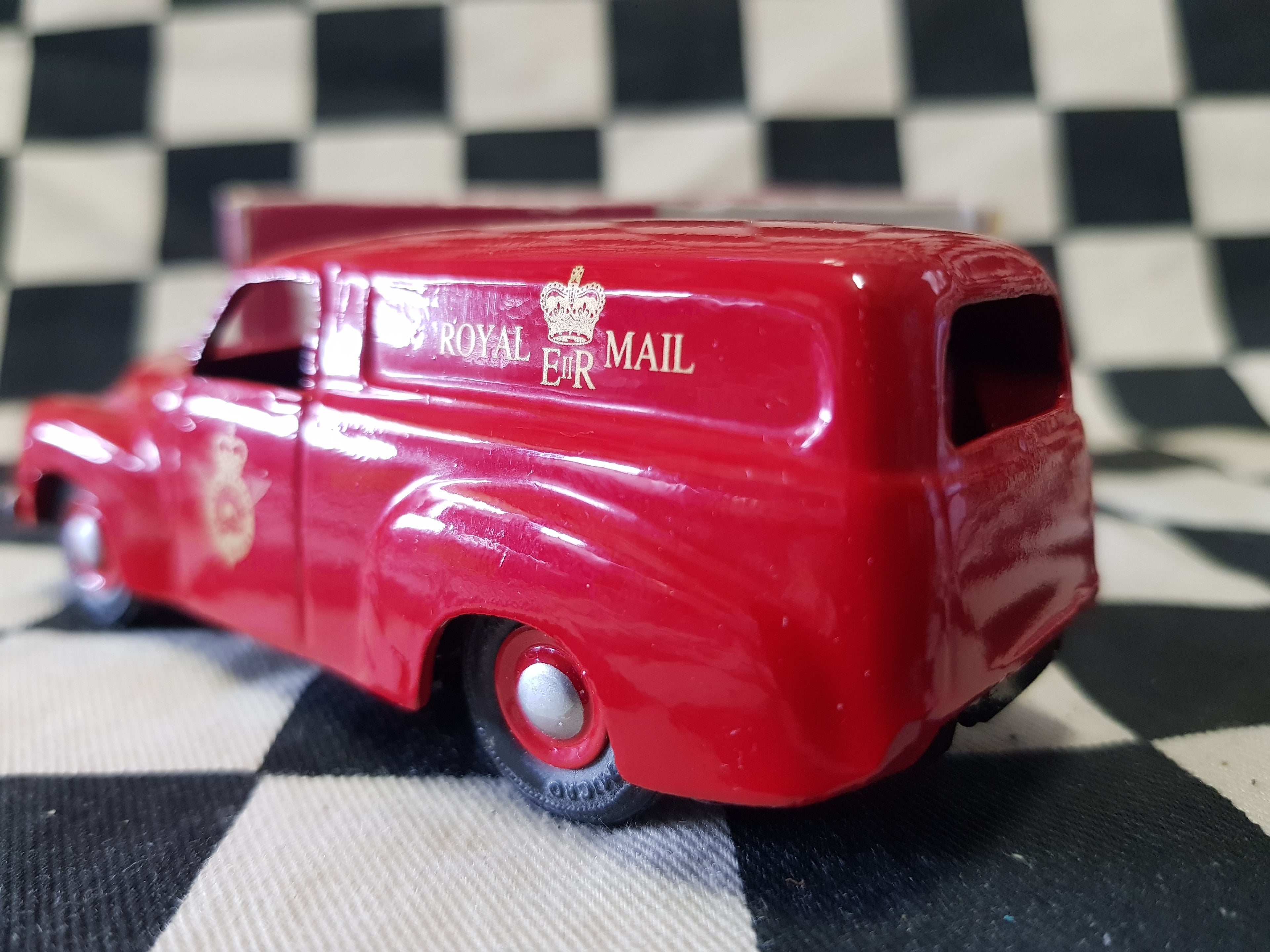 METAL Micro Models Limited Edition NZ Royal Mail FJ Holden Panel Van Boxed!