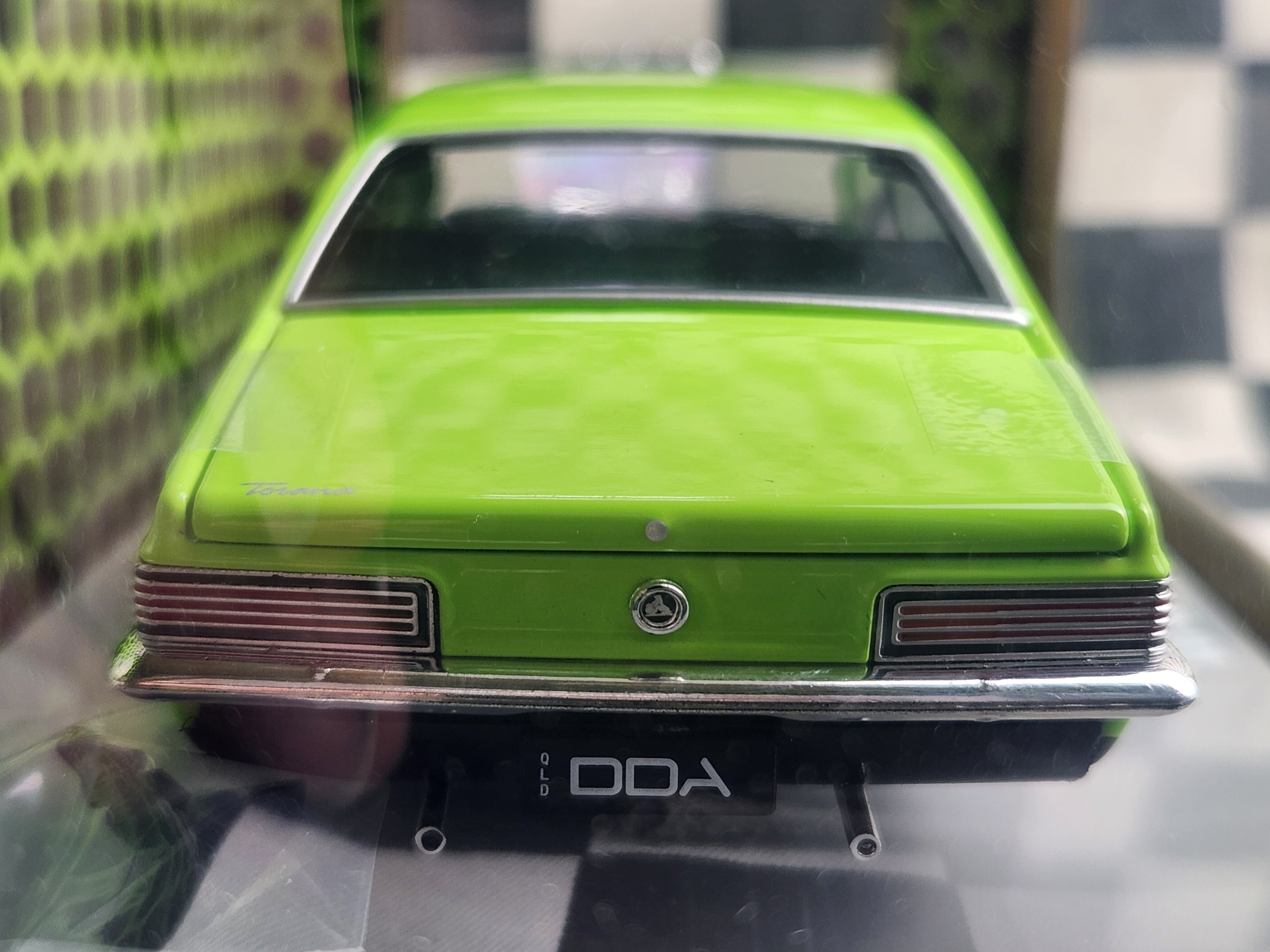 DDA 1:24 Blown Holden LC Torana GTR XU1 Custom Lime Green