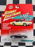 Johnny Lightning Super 70s 1976 Olds Cutlass Supreme