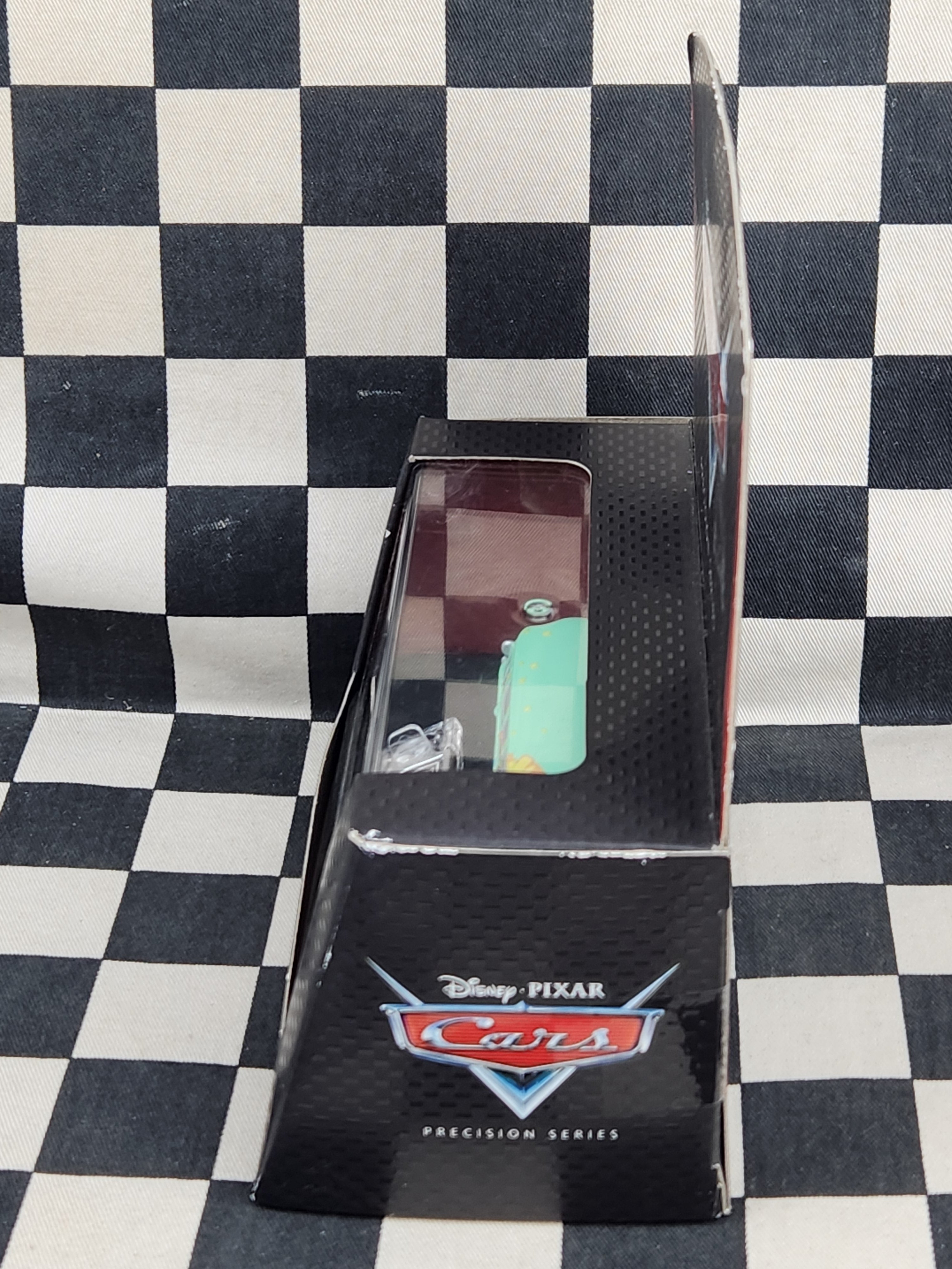 Disney Pixar Cars 2016 Precision Series Fillmore 1960 Volkswagen Transporter T1