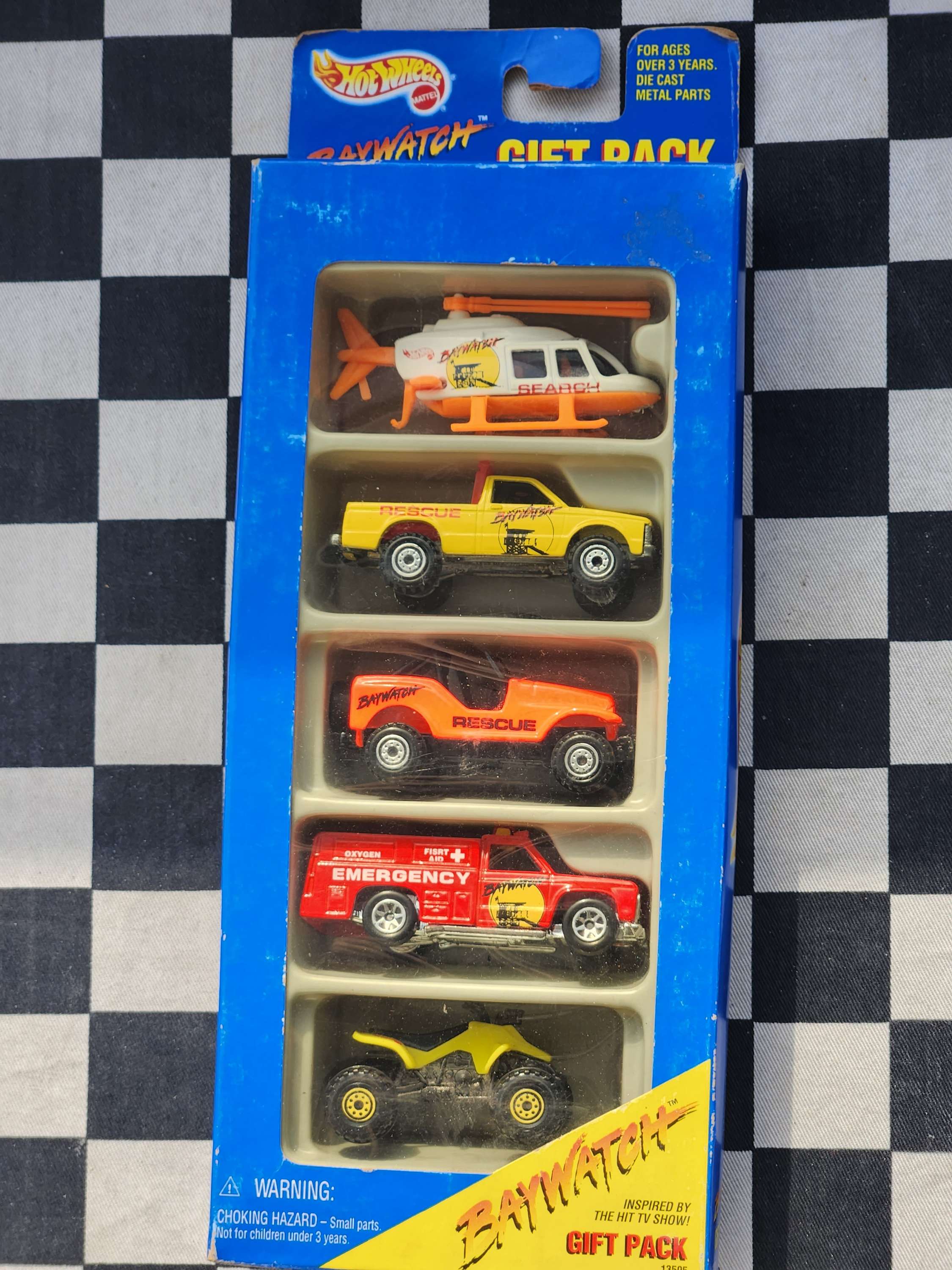 Hot Wheels 1996 5 pack Exclusive BAYWATCH Tv Series Quad Jeep Helicopter 4x4