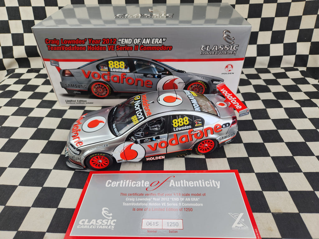 Classic Carlectables 1:18 Holden VE II Commodore 2012 Lowndes End of an Era