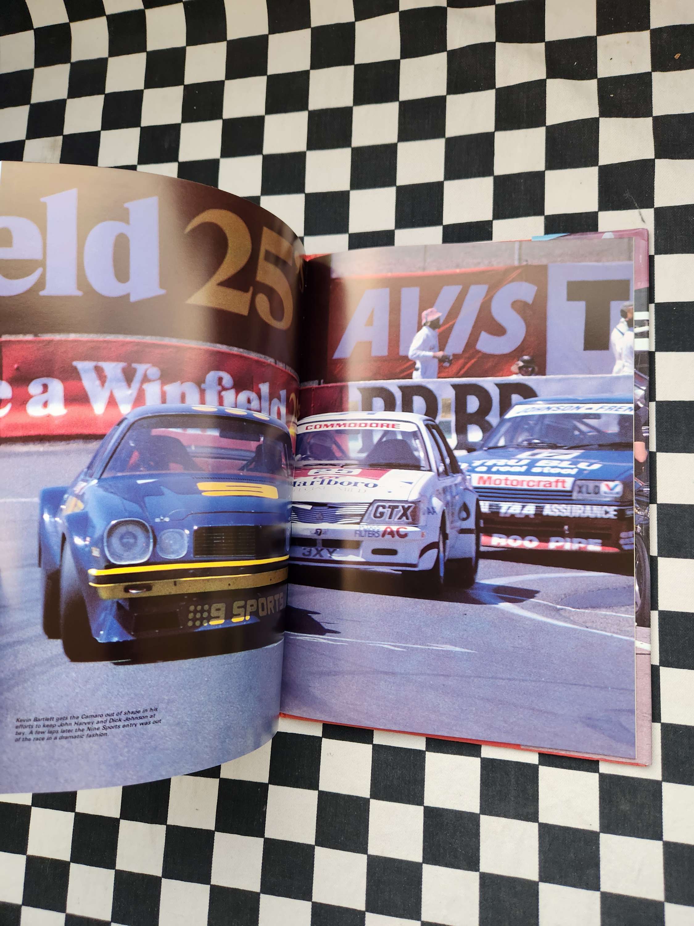 Bathurst James Hardie 1000 1982/83 Book