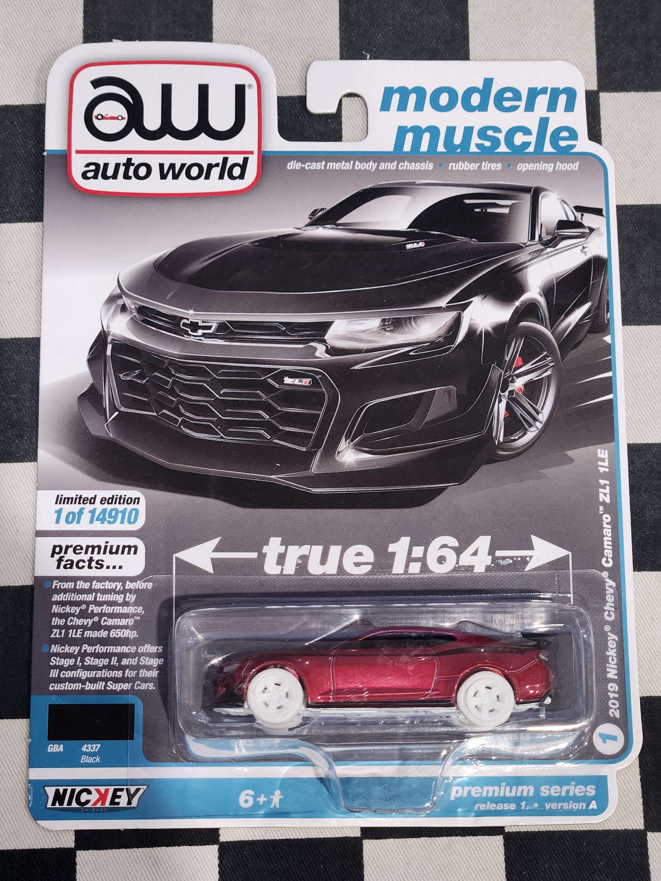 Auto World Premium Modern Muscle ULTRA RED CHASE Nickey 2019 Chev Camaro ZL1 1LE