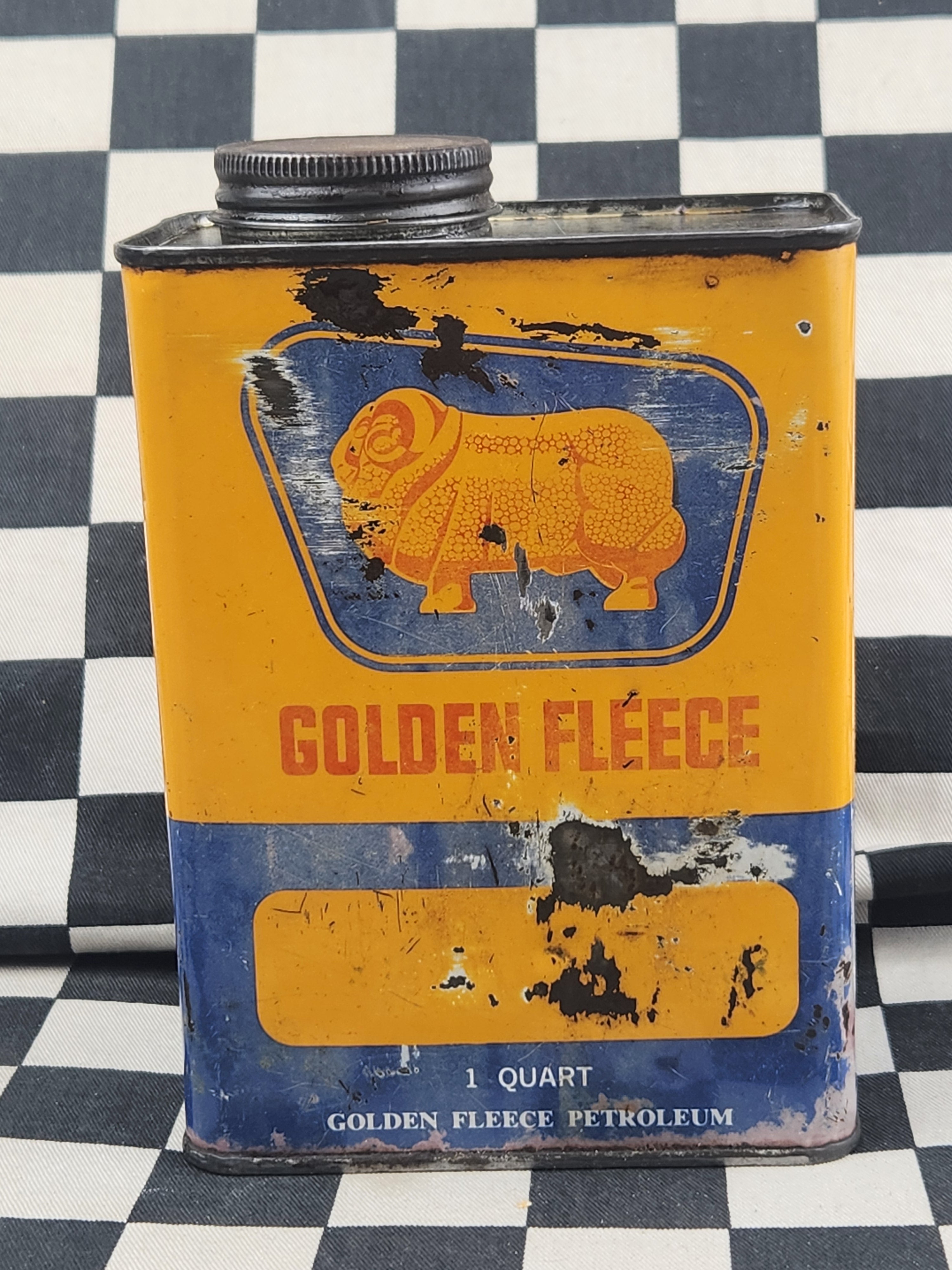 Golden Fleece 1 Imperial Quart Oil Tin