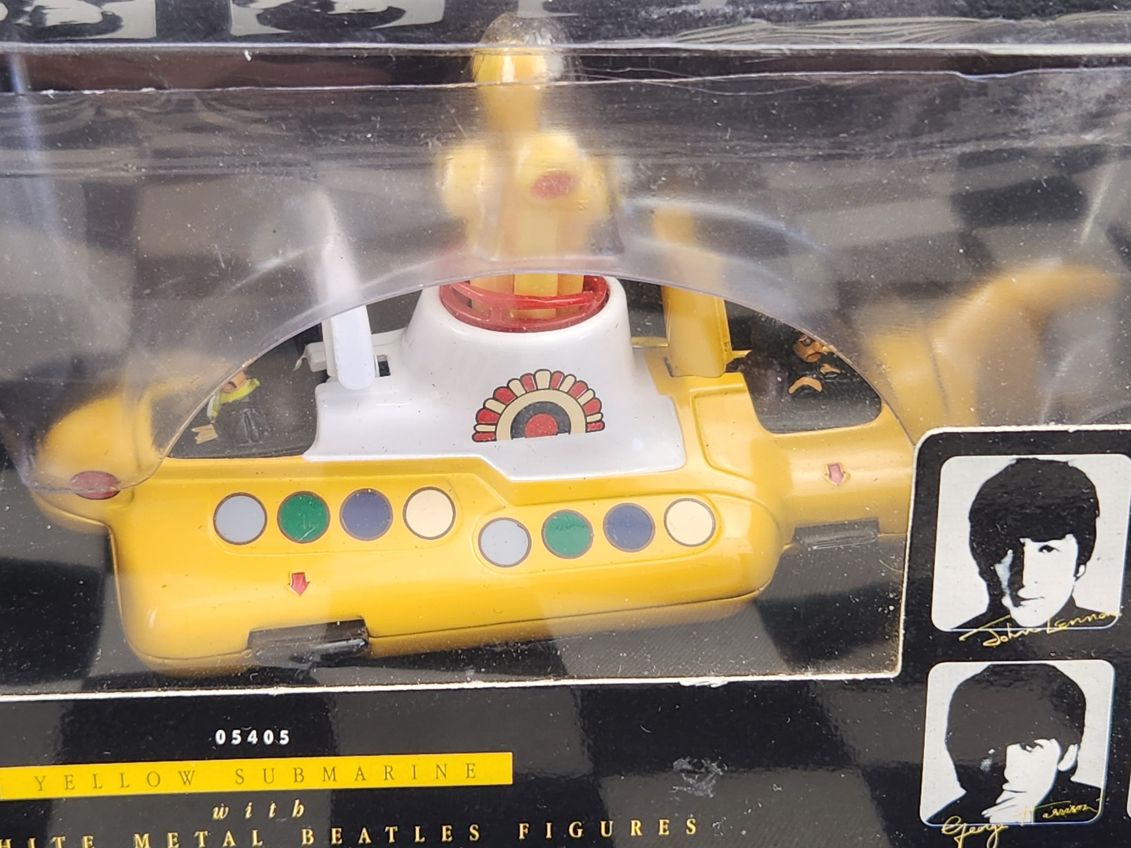 Corgi The Beatles Yellow Submarine Special Edition with Figures