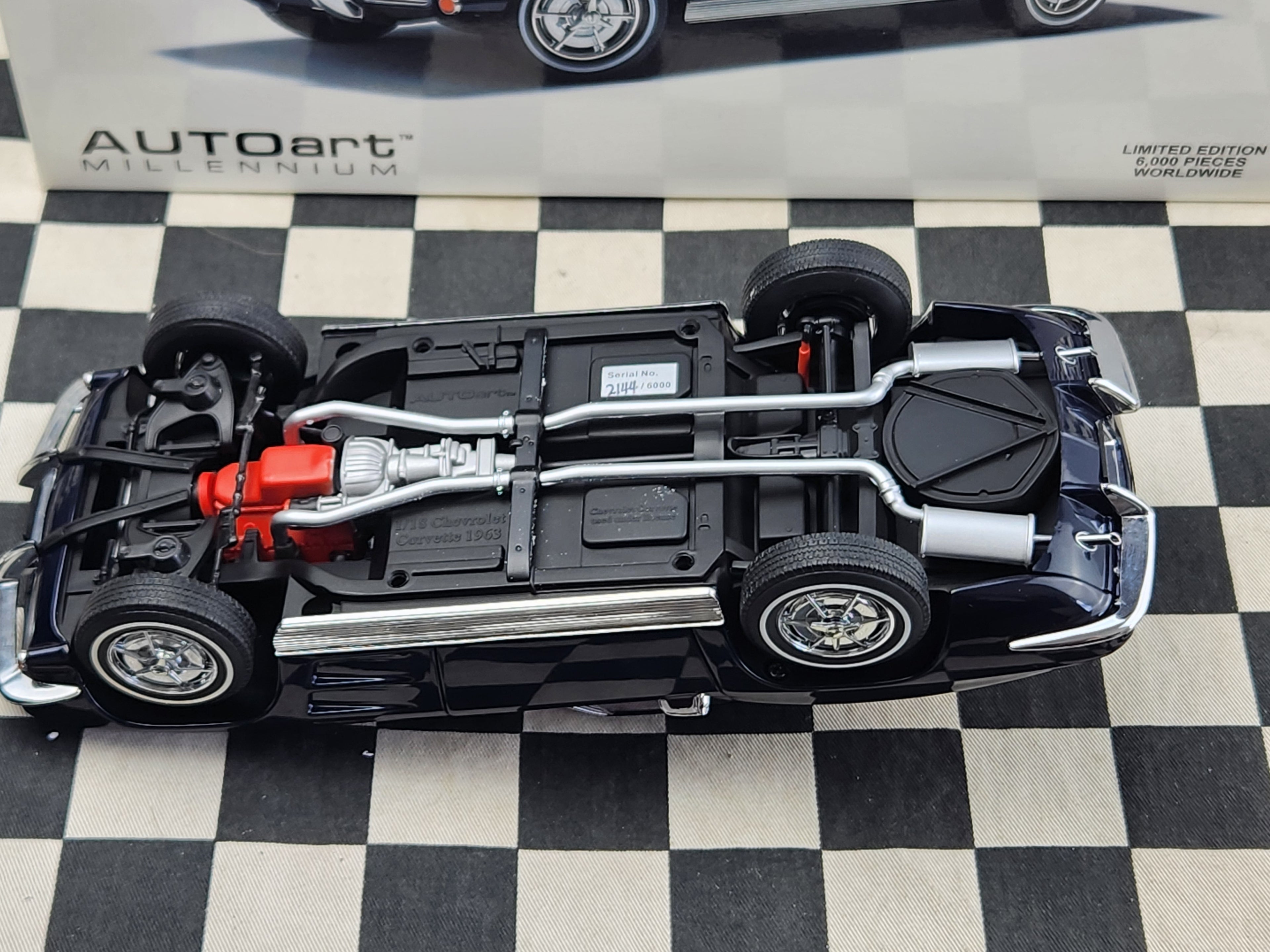 Autoart Millennium 1963 Corvette Stingray Dark Blue