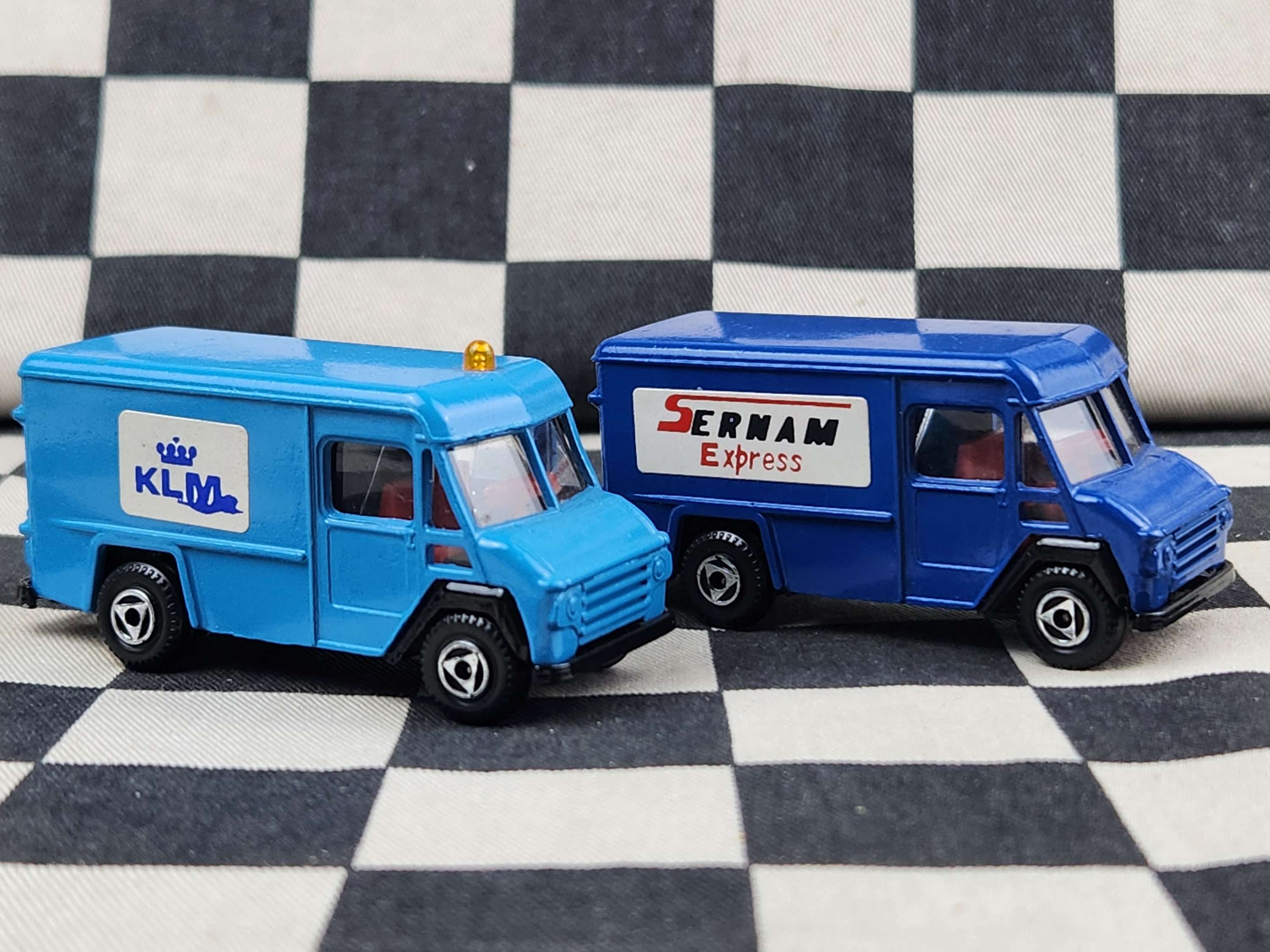 Vintage Loose EFSI Holland Commer 302 Delivery Van MINT! Your Choice of