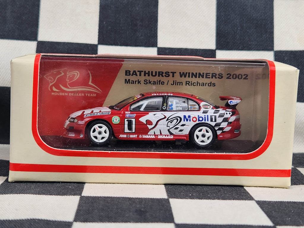Biante 1:64 Holden Racing Team 2002 Bathurst Winner Commodore #1 Skaife Richards