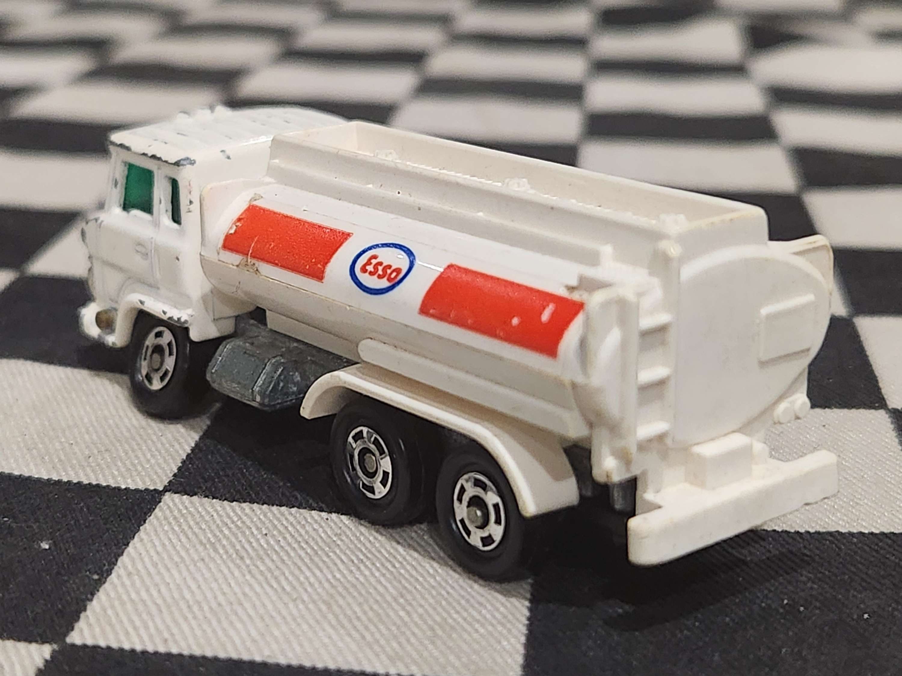 Vintage Loose Tomica Hino Esso Tanker Truck