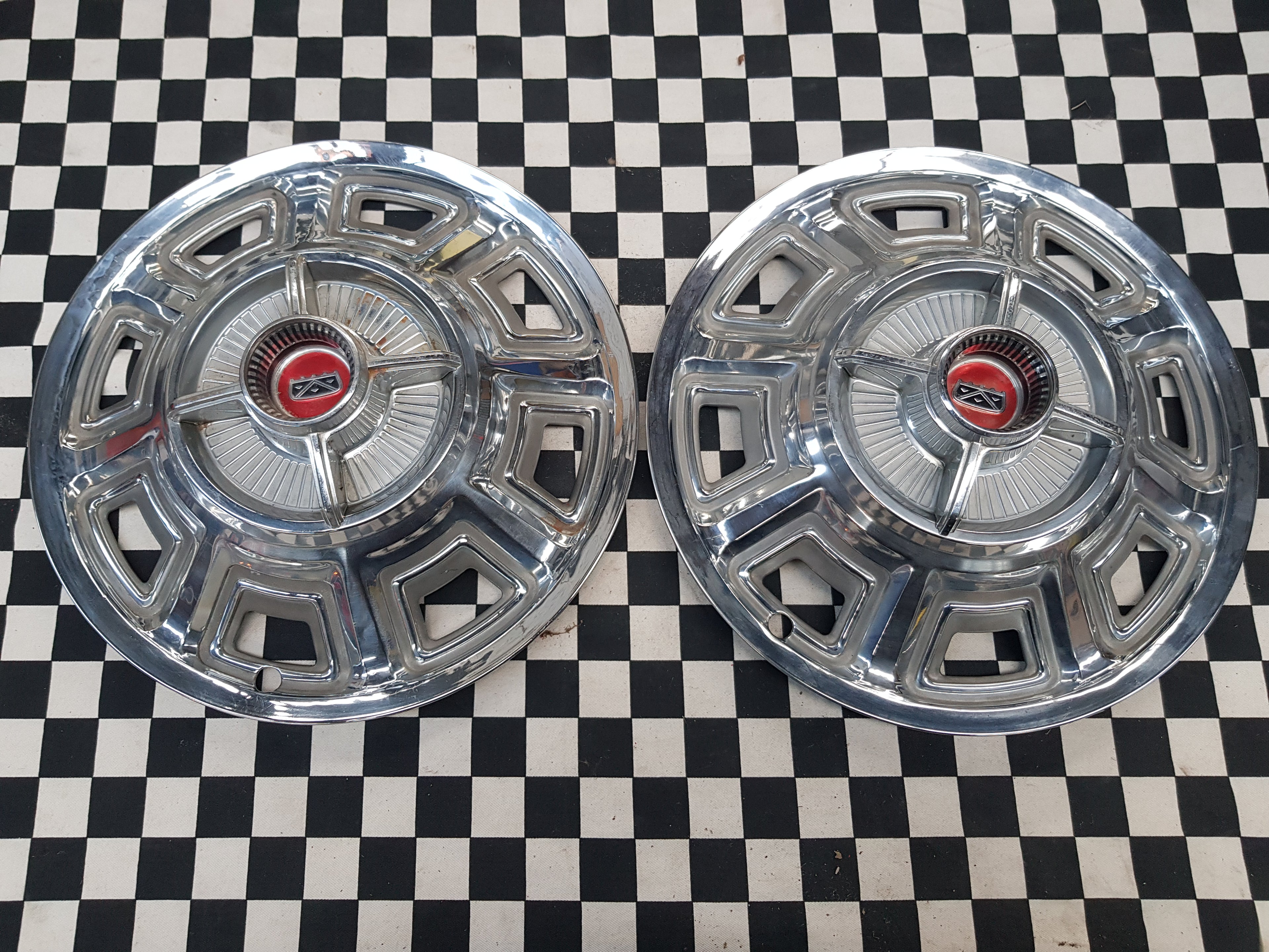 Kustom Hubcaps Early Ford Fairlane X2