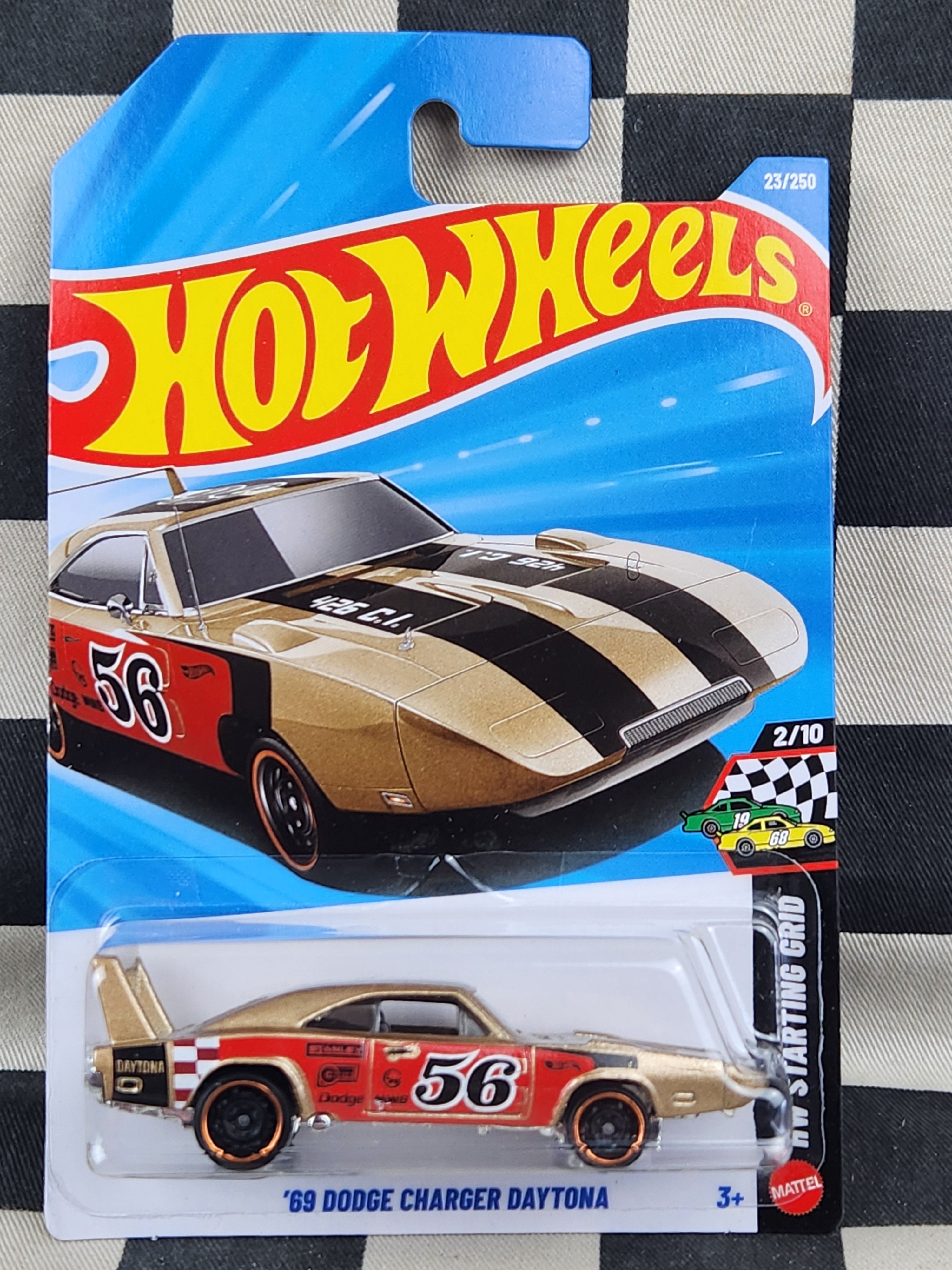 Hot Wheels 2026 Starting Grid 69 Dodge Charger Daytona Gold