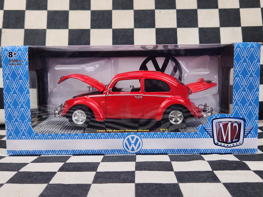 M2 Machines 1:24 Diecast 1952 Volkswagen Beetle Deluxe