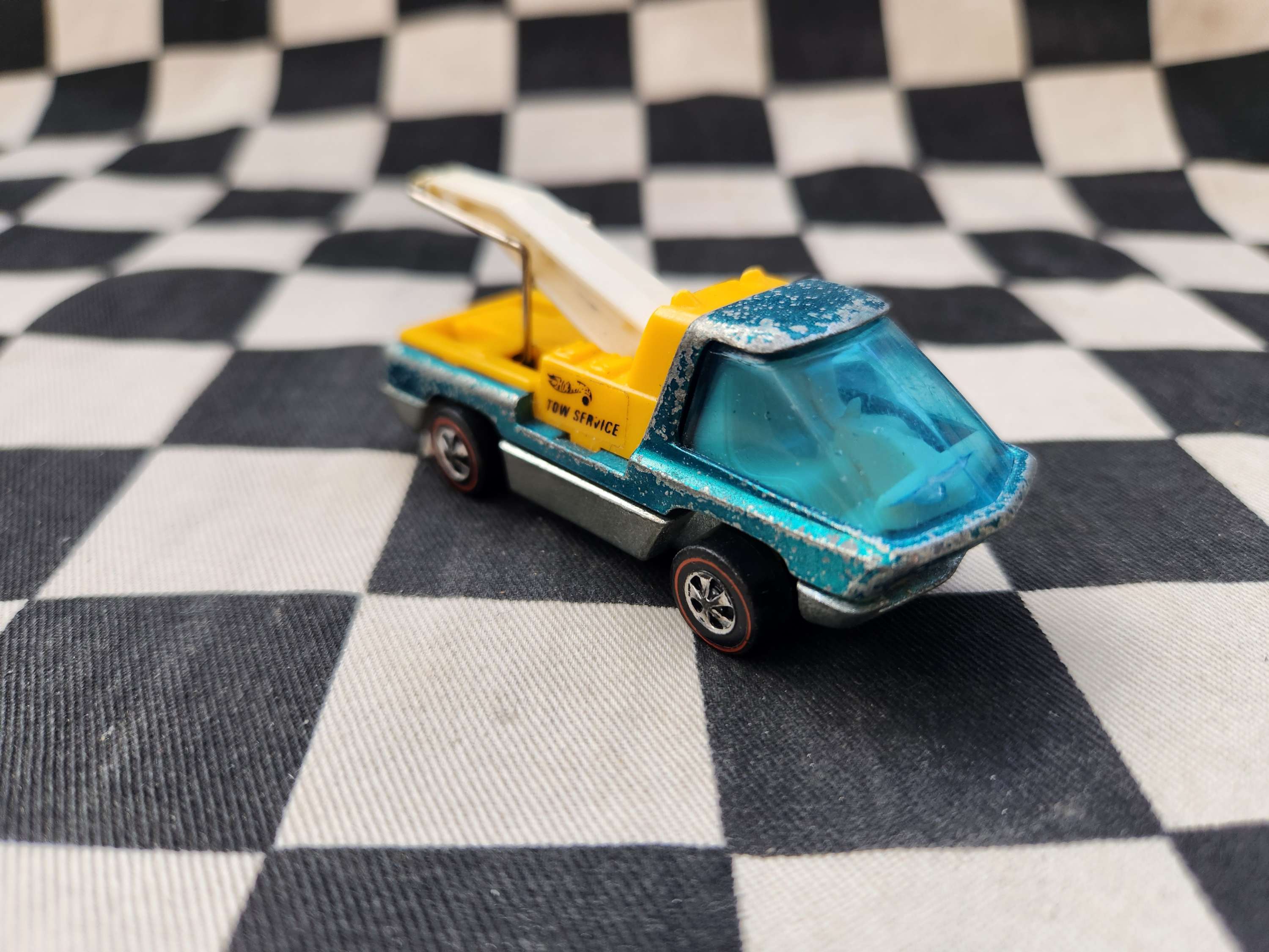 Vintage Loose Hot Wheels Redline Heavyweights Tow Truck Teal