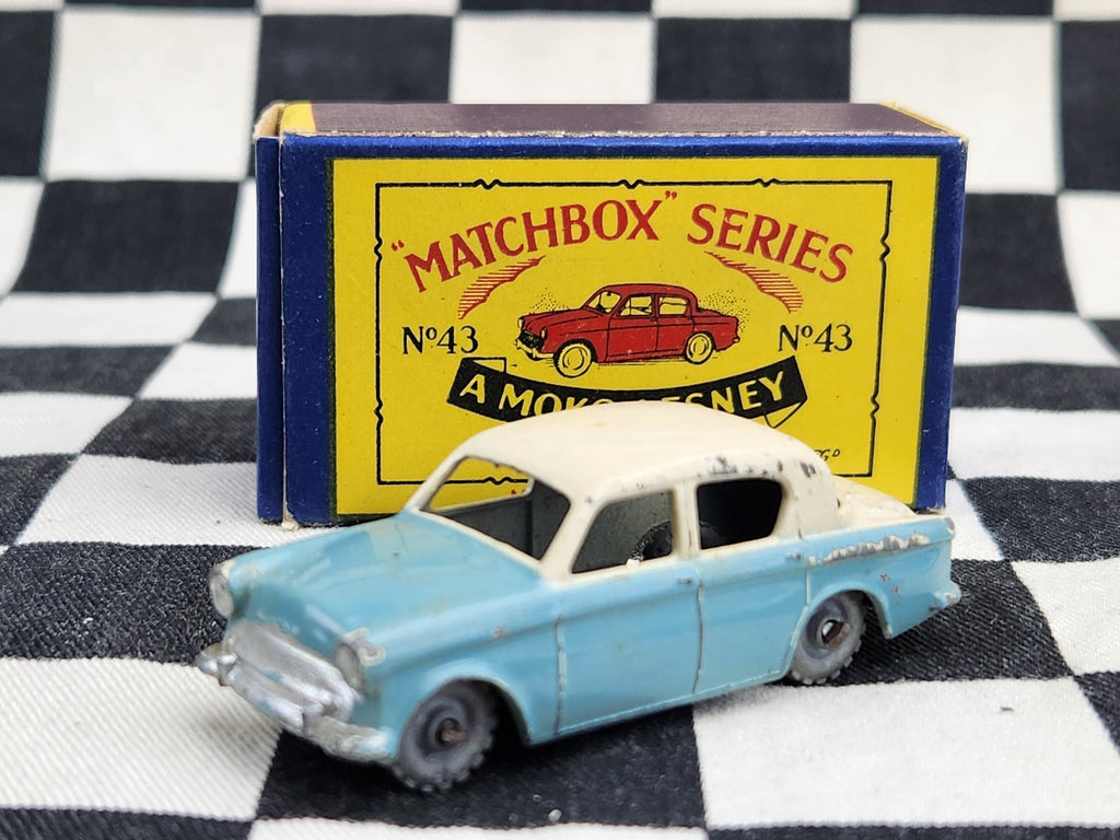 Matchbox Lesney Moko No43 Hillman Minx in Original Box