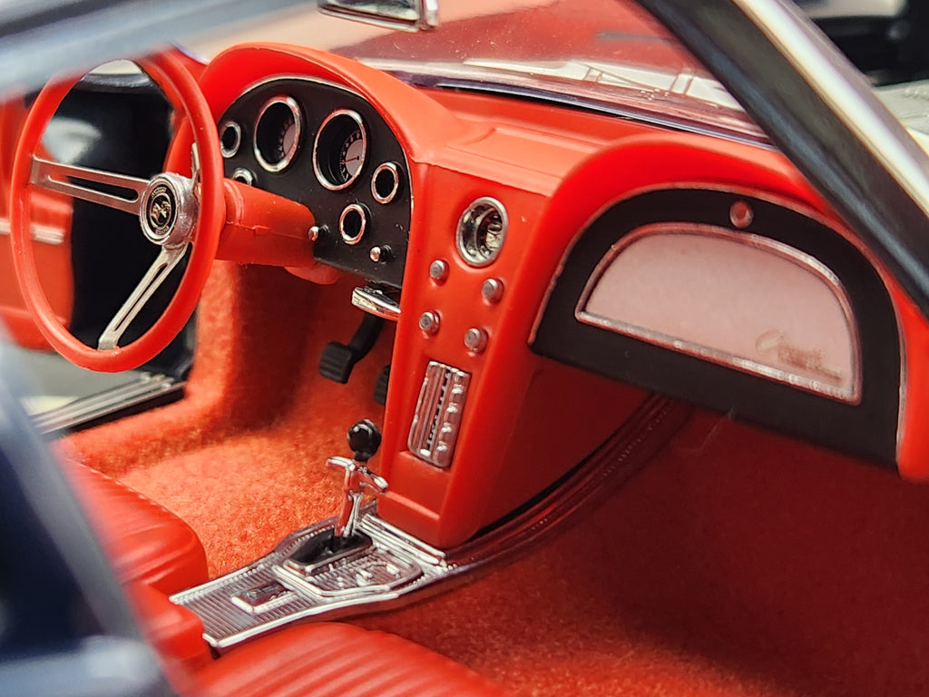 Autoart Millennium 1963 Corvette Stingray Dark Blue