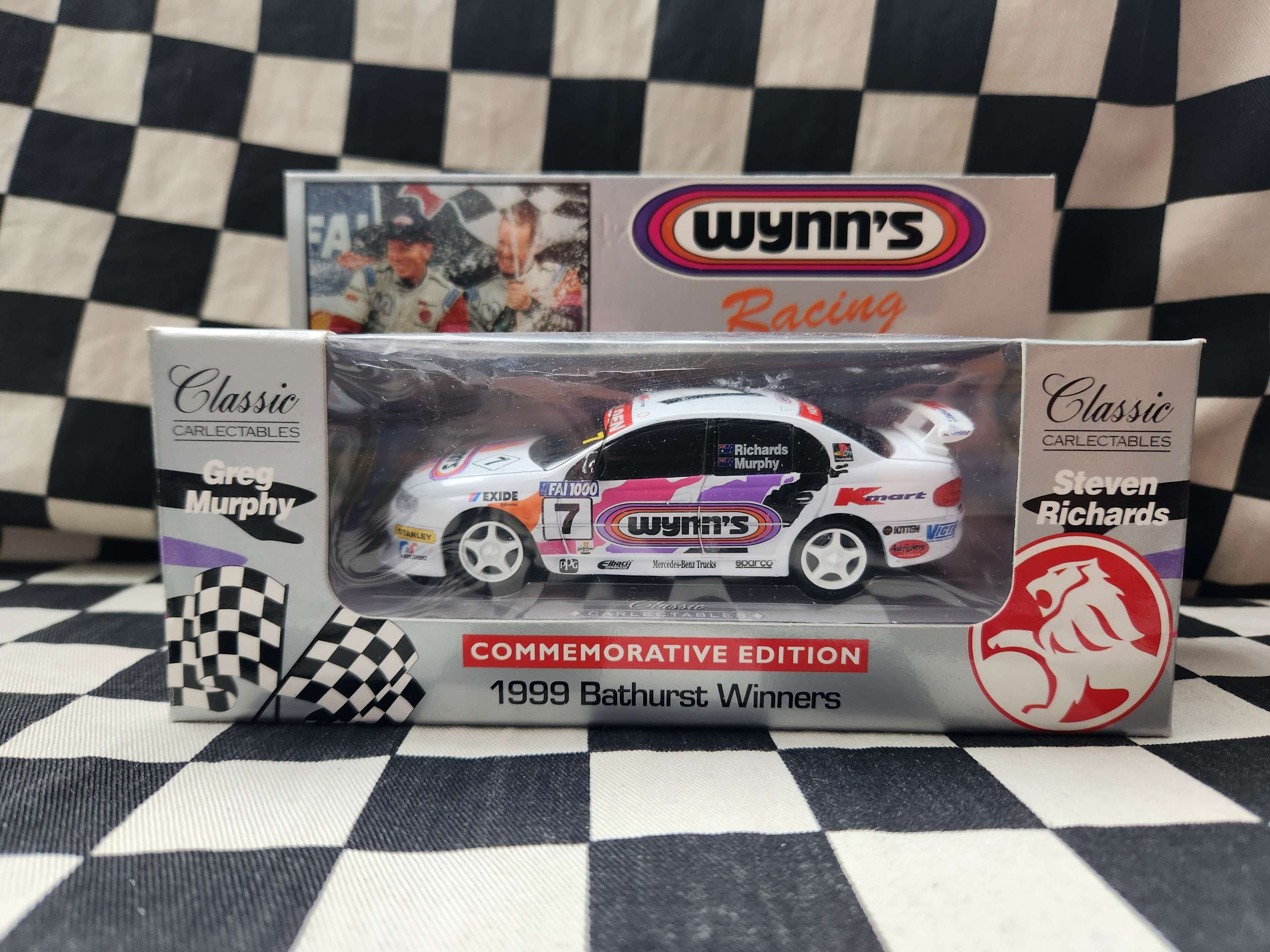 Classic Carlectables 1/43 1999 Bathurst Winners Murphy Richards Holden Commodore